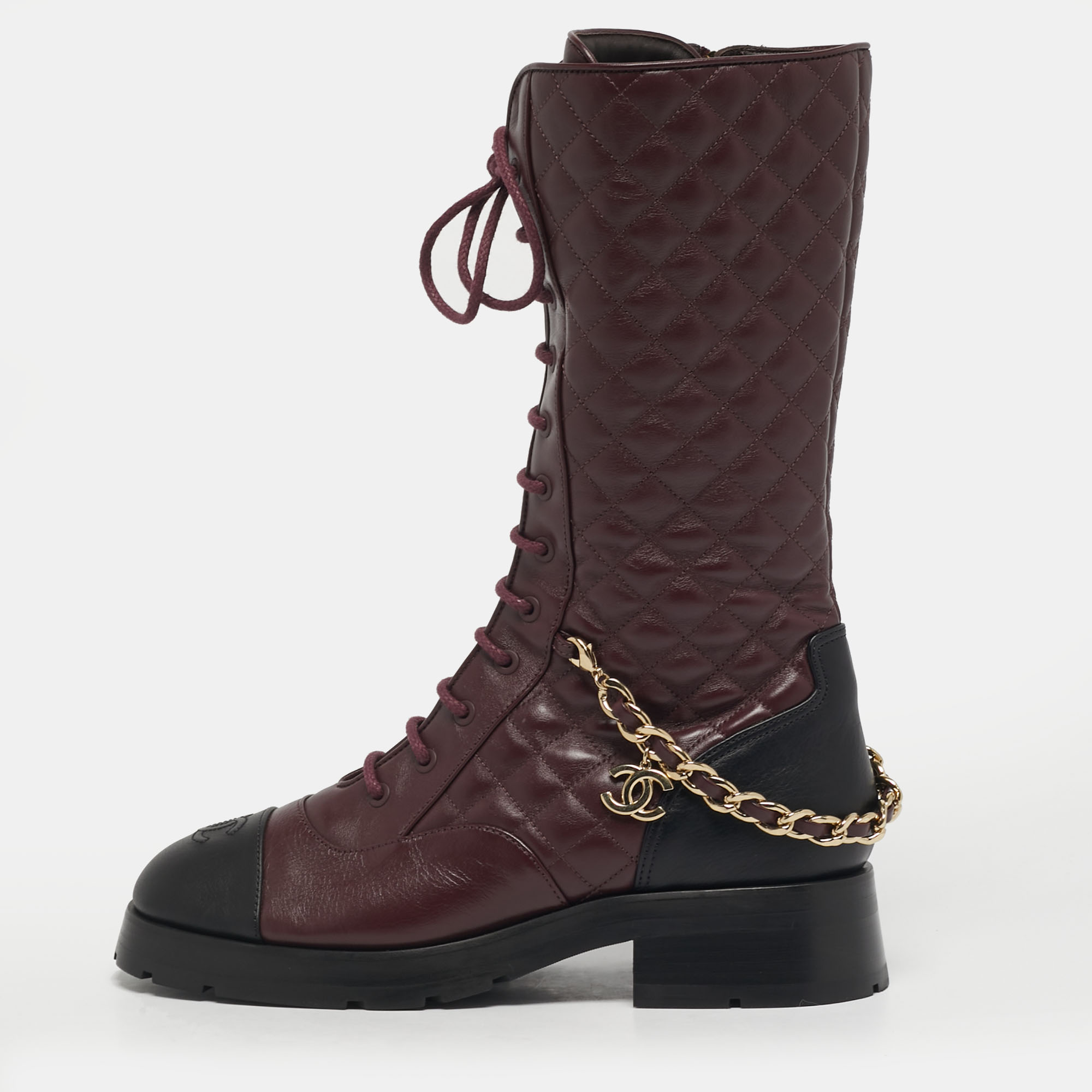 Chanel Size Burgundy Cannage Chain Detail Leather Combat Boots
Chanel Size Burgundy Cannage Chain Detail Leather Combat Boots