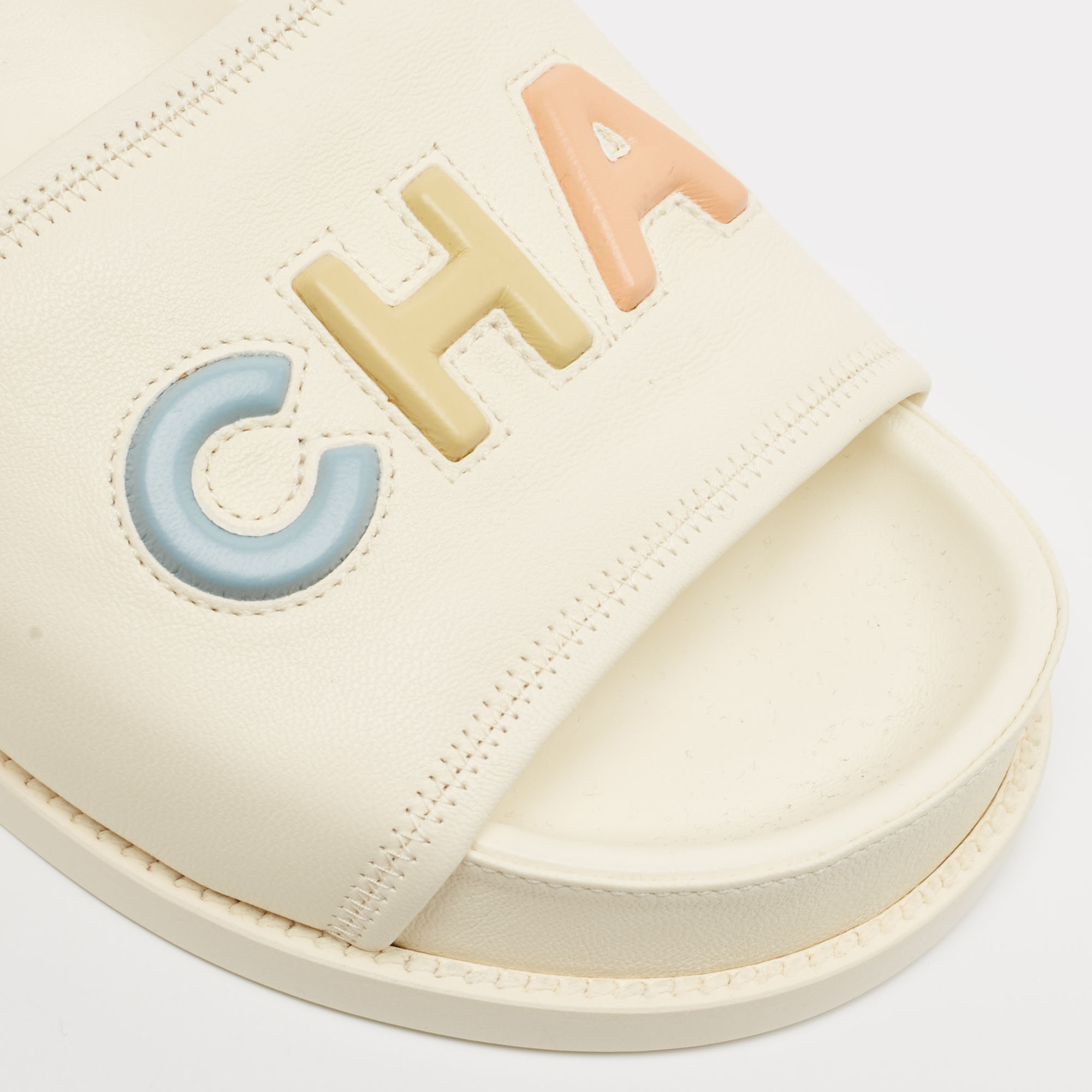 Chanel Cream Leather Logo Slides Size 40