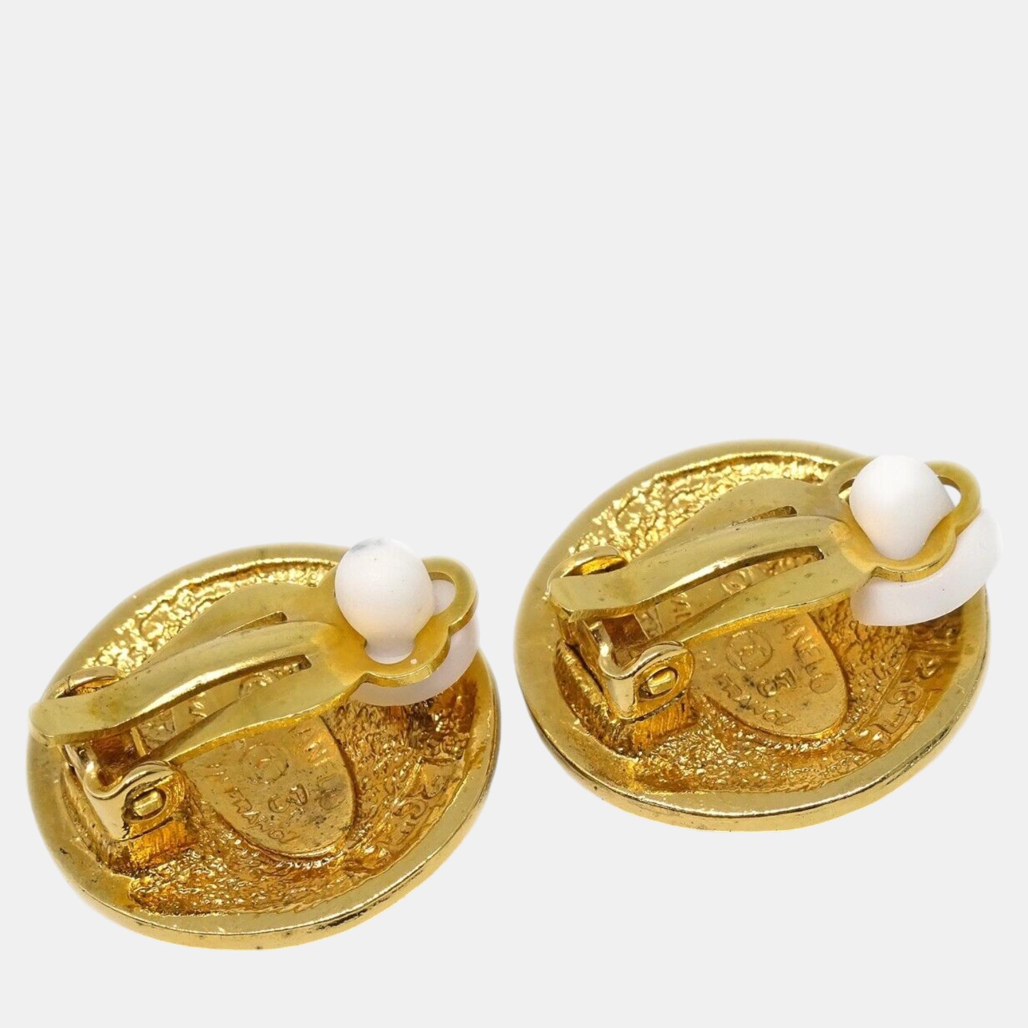 Chanel Gold Lion Button Clip-On Earrings 23