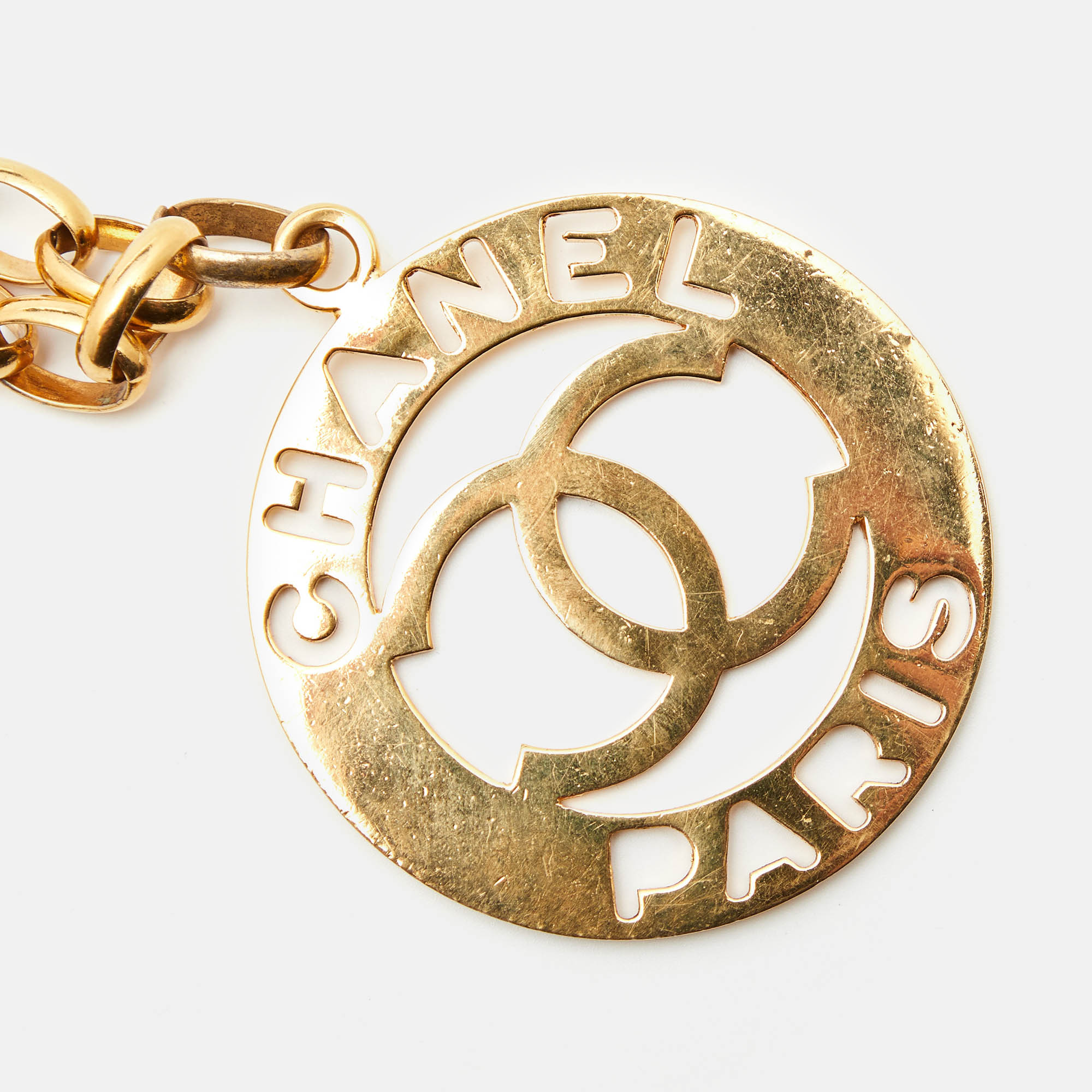 Chanel Vintage Gold Tone CC Logo Pendant Chain Belt