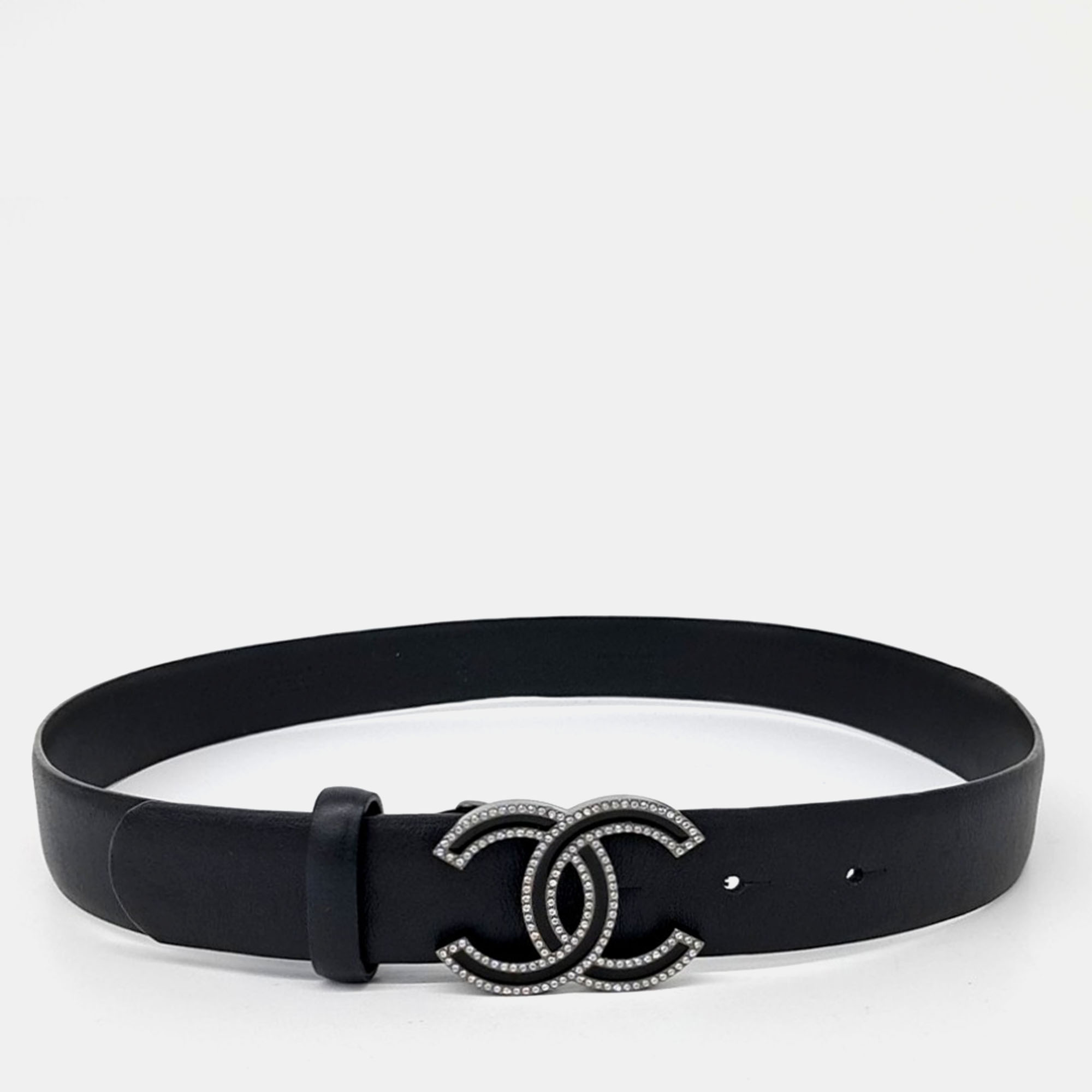 Chanel Black Leather Belt 
Chanel Black Leather Belt
