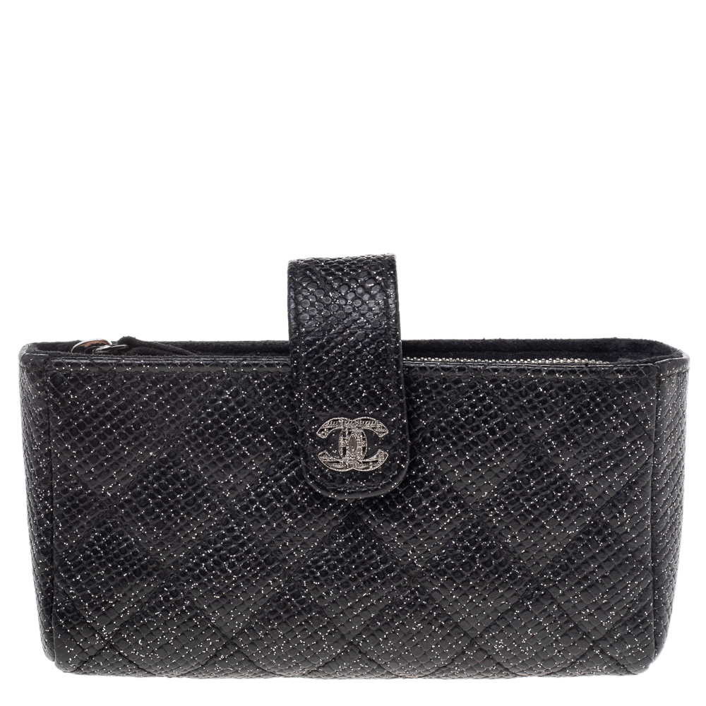 Chanel Black Shimmering Quilted Leather CC Phone Pouch female