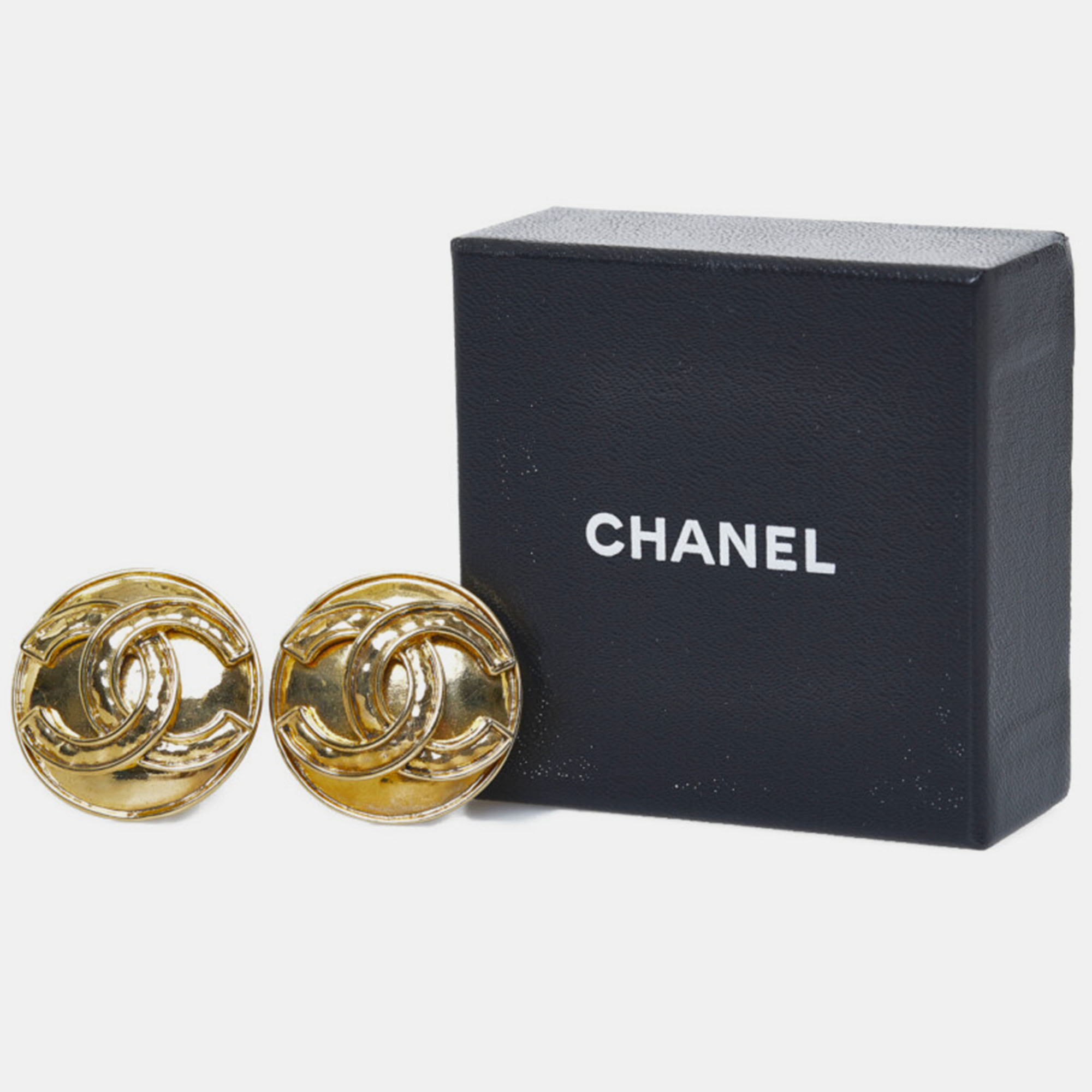 Chanel CC Gold Yellow Gold Tone Metal Fashion And Silver Jewelry