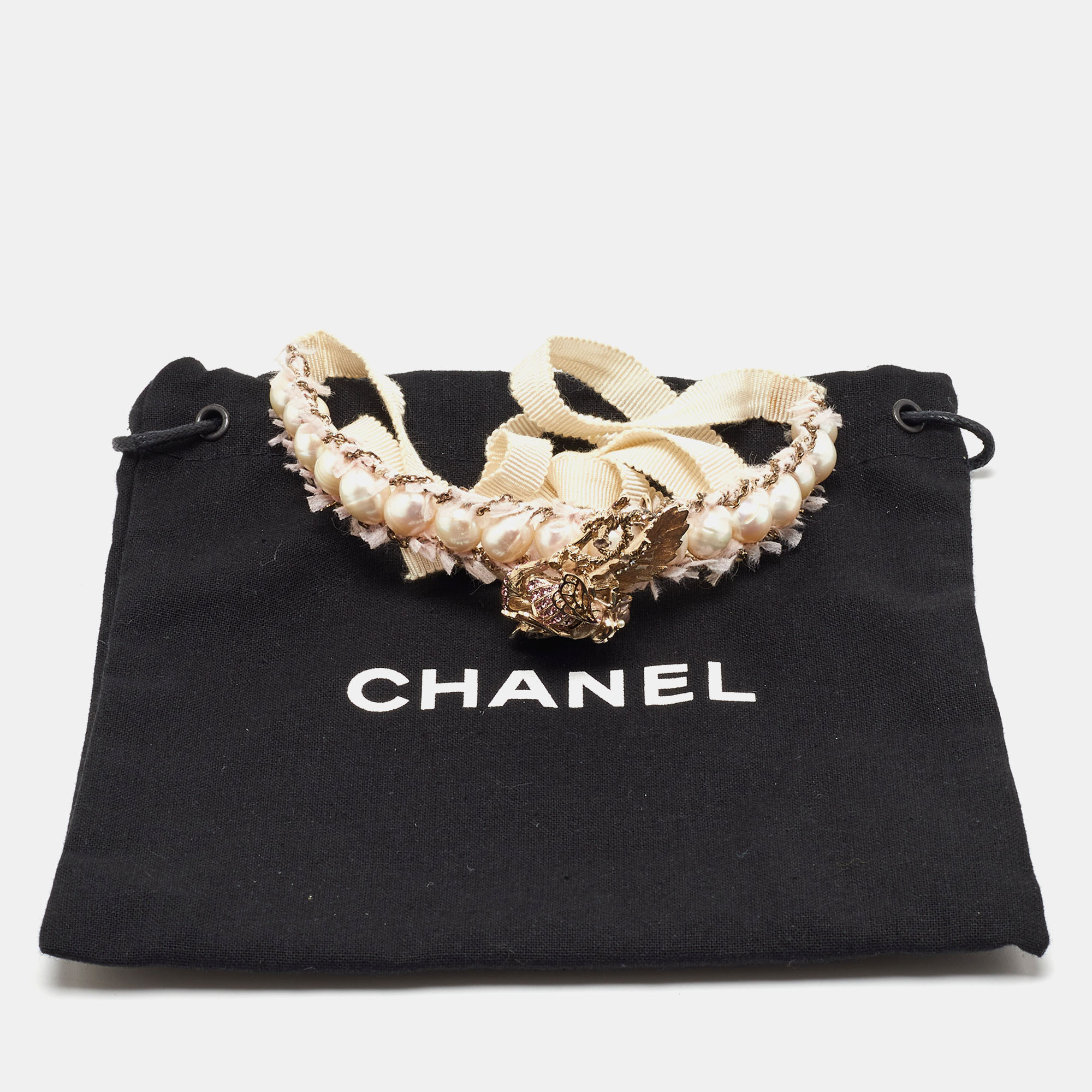 Chanel Strass Bee Crystal Enamel Gold Tone Fabric Choker Necklace