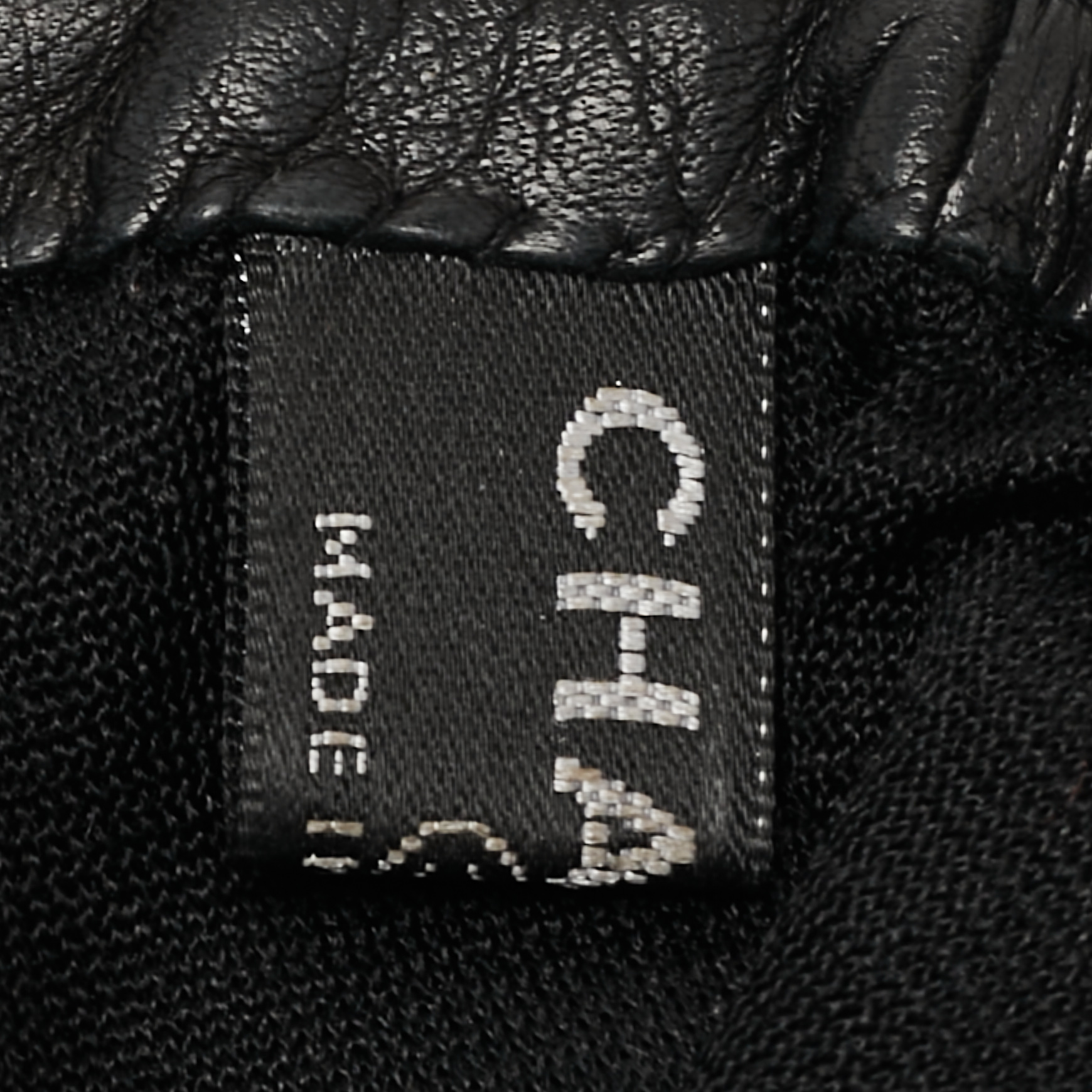 Chanel Black Leather Chain CC Gloves Size 8.5