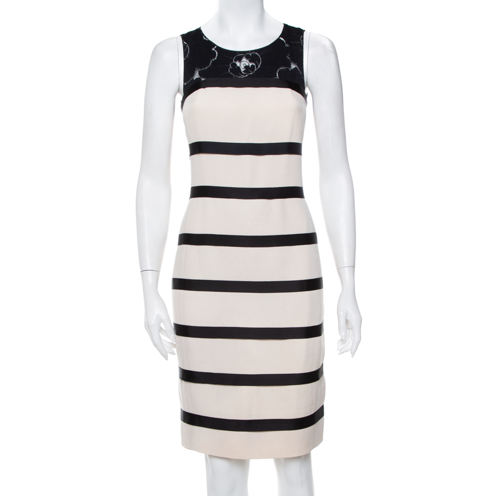 Chanel Cream Crepe Contrast Tri Detail Sleeveless Dress & Lace Shrug Set
Chanel Cream Crepe Contrast Tri Detail Sleeveless Dress & Lace Shrug Set