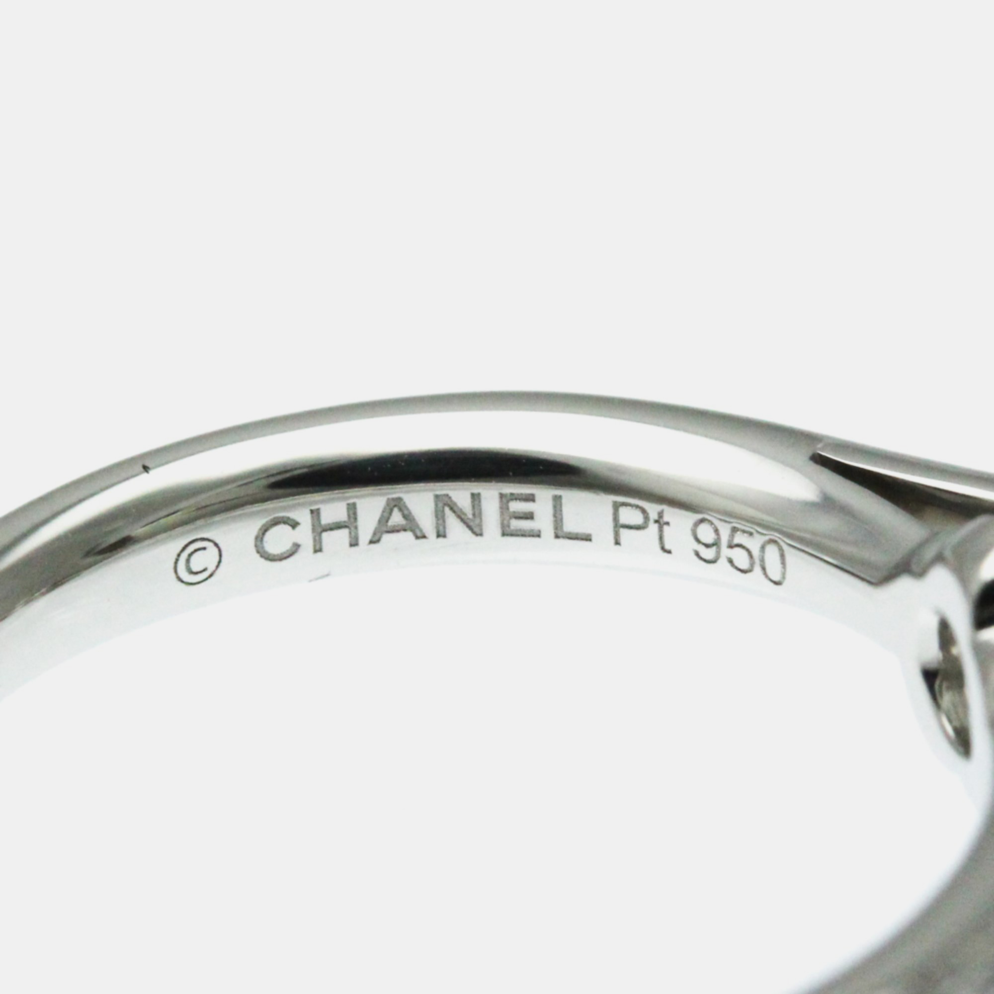 Chanel Silver Platinum Diamond Camellia Half Eternity Ring Carat/0.3