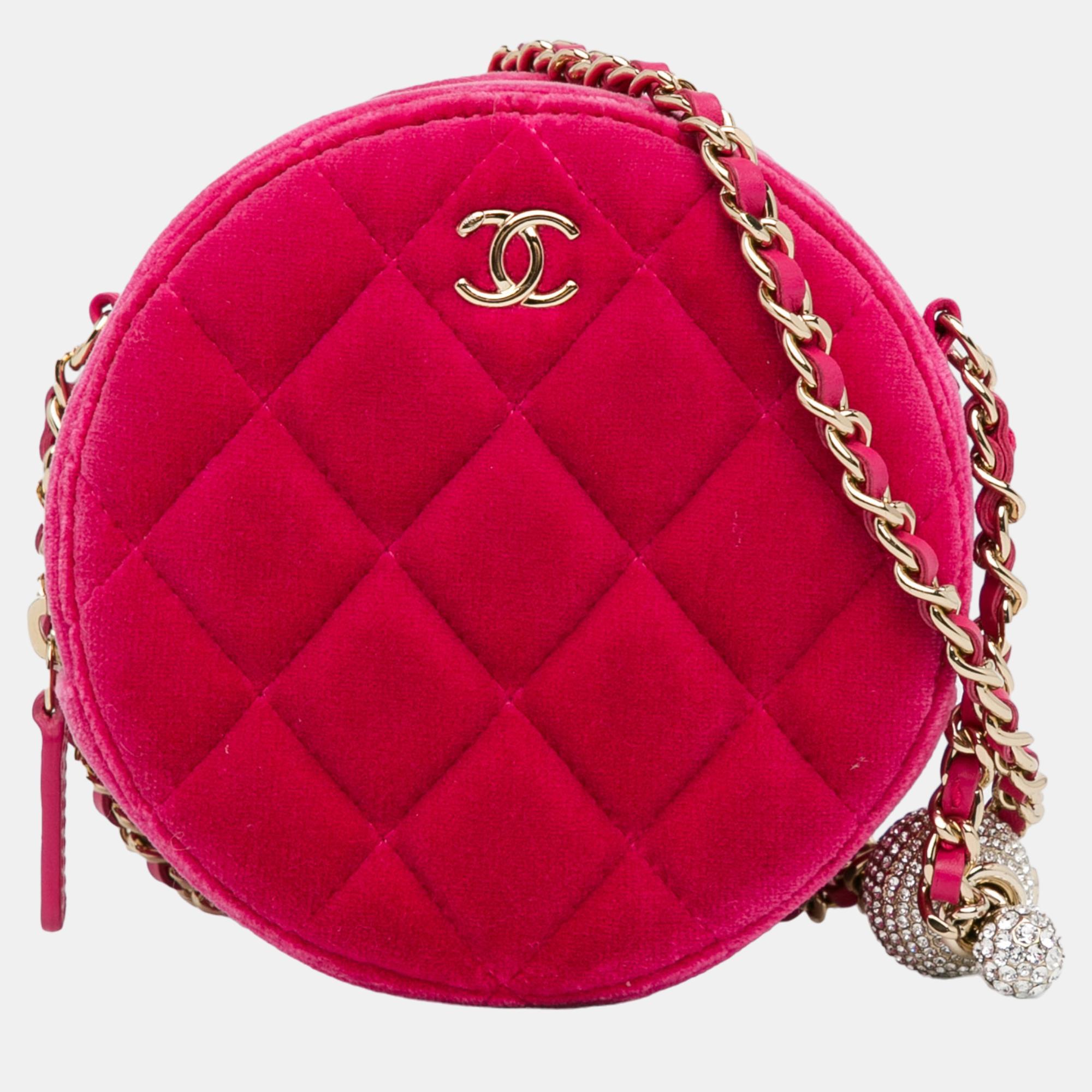 Chanel pink velvet pearl crush round clutch with chain