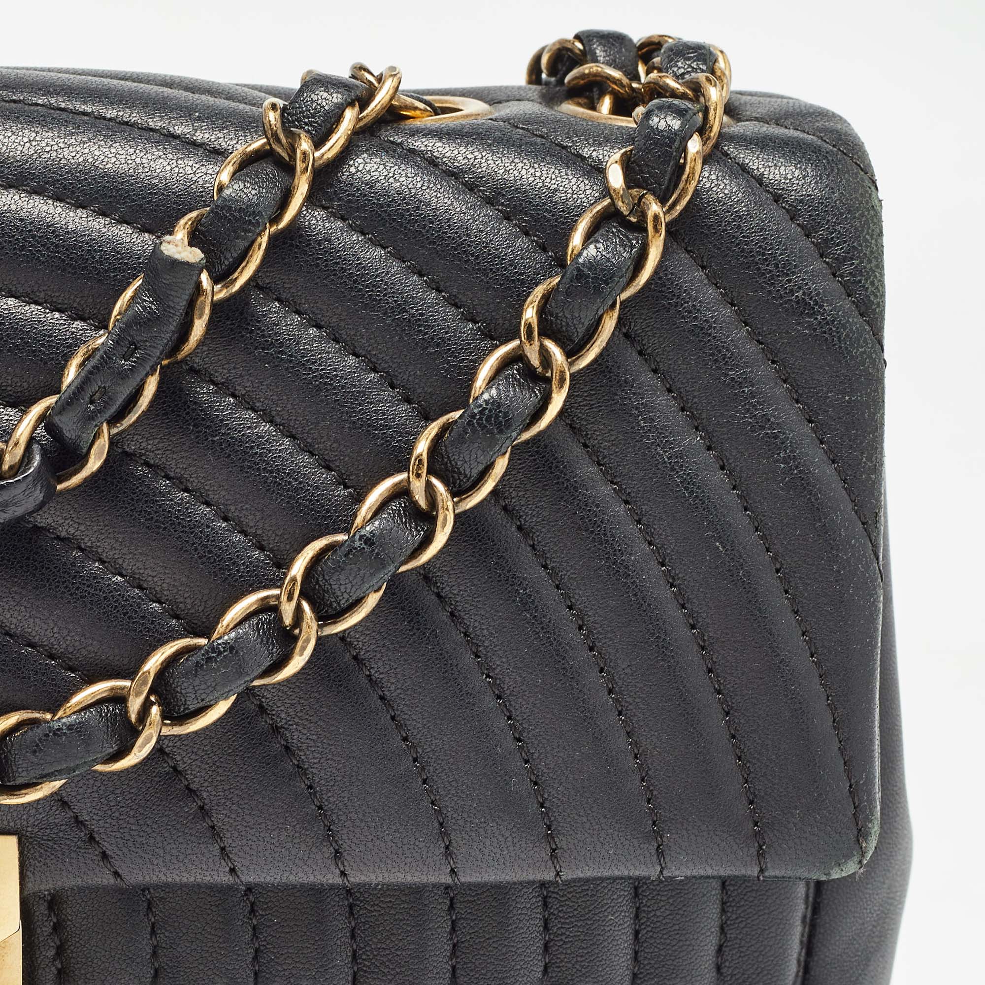 Chanel Black Quilted Leather Medium Pagoda Flap Bag