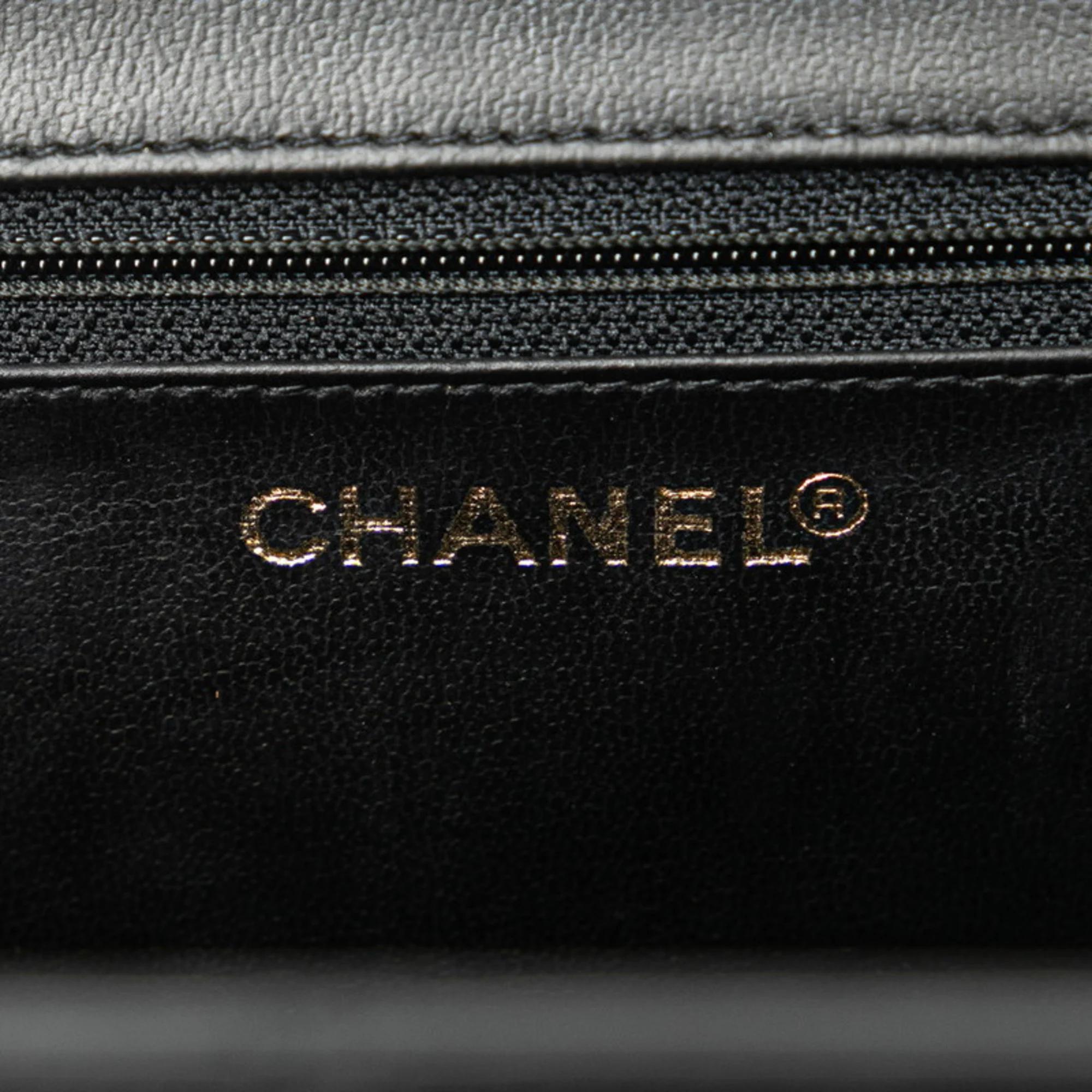 Chanel Black Leather CC Turnlock Lambskin Vanity Case