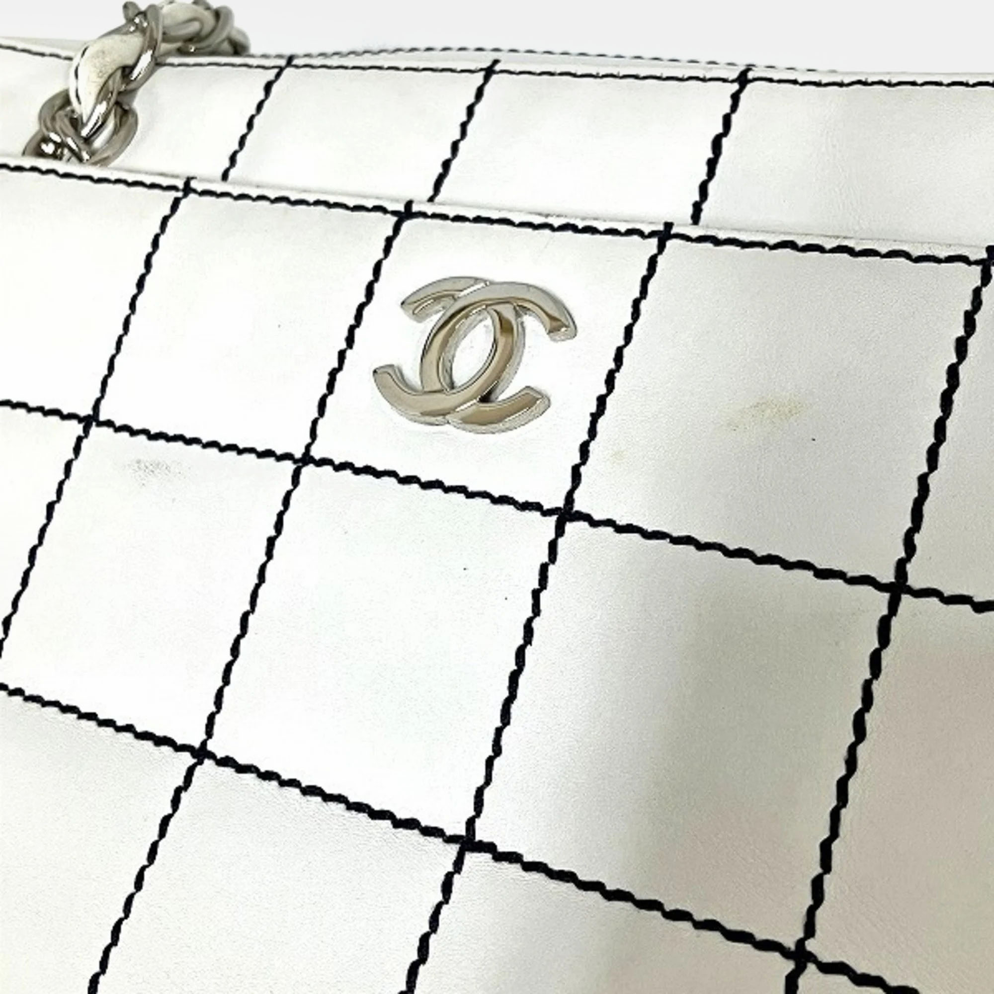 Chanel White Quilted Lambskin Medium Chocolate Bar CC Camera Bag