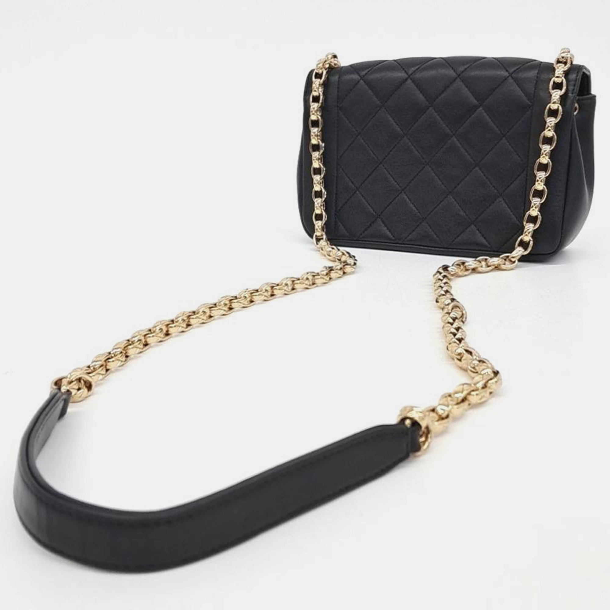 Chanel Flap Chain Crossbody Bag