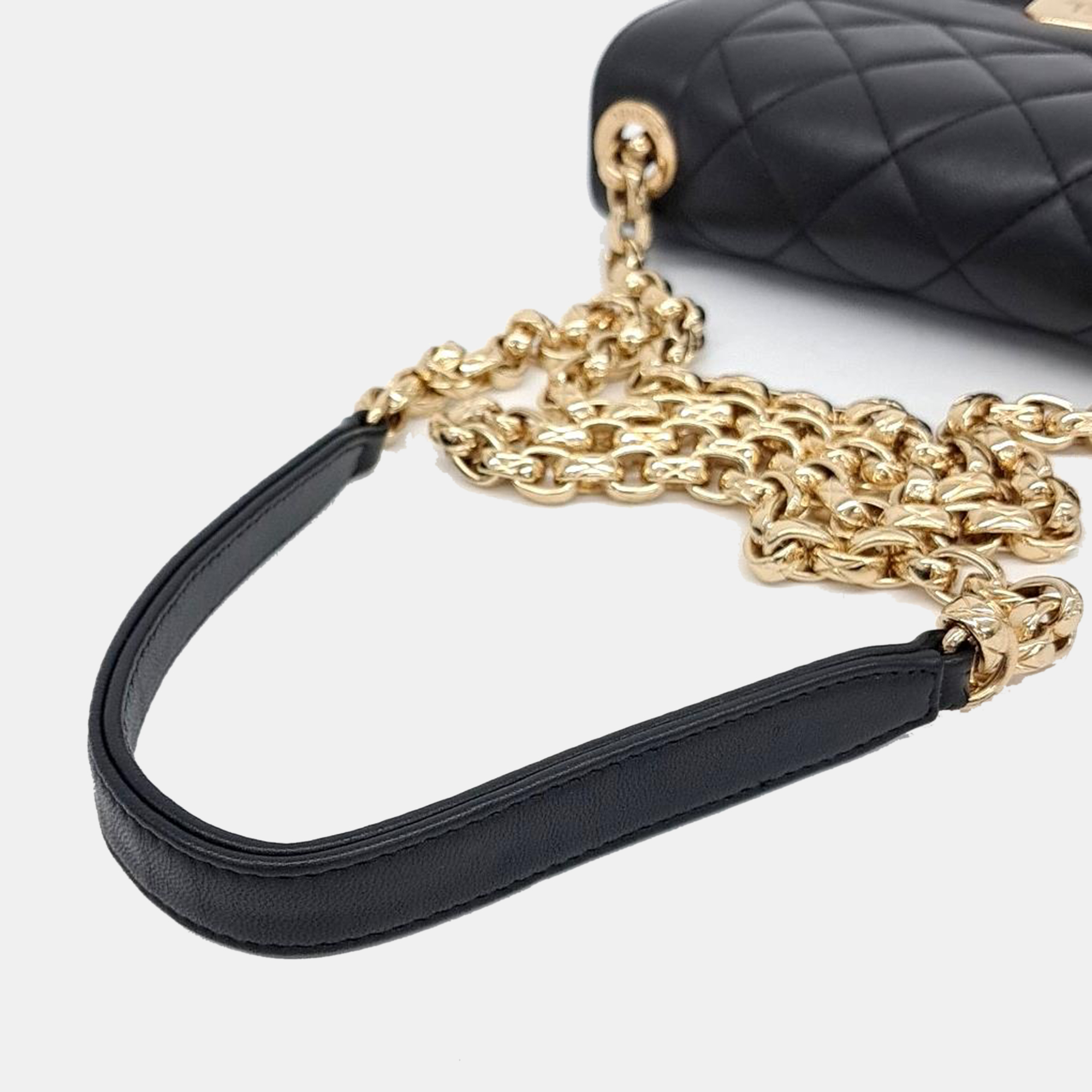 Chanel Flap Chain Crossbody Bag