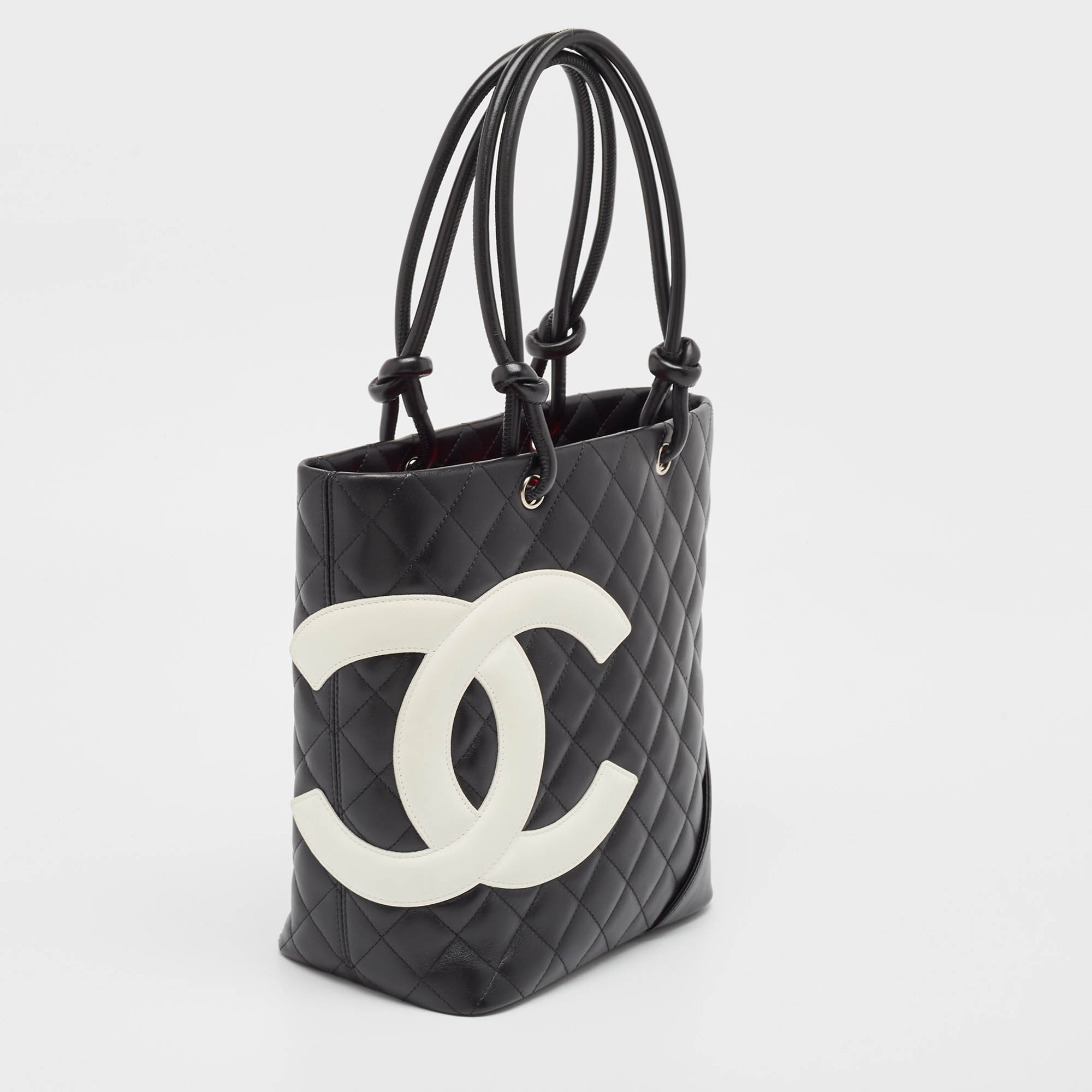 Chanel Black/White Quilted Leather Medium Ligne Cambon Bucket Tote