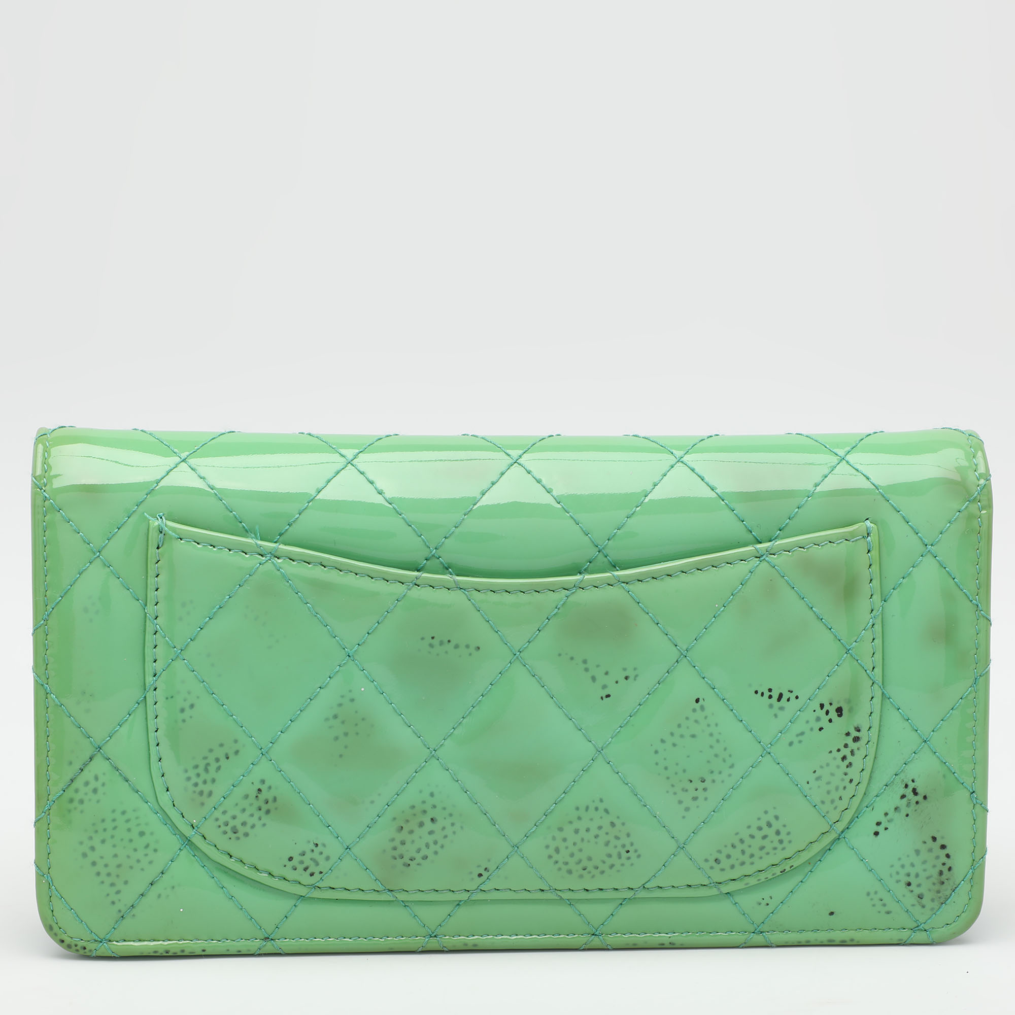 Chanel Green Quilted Patent Leather CC Flap Continental Wallet