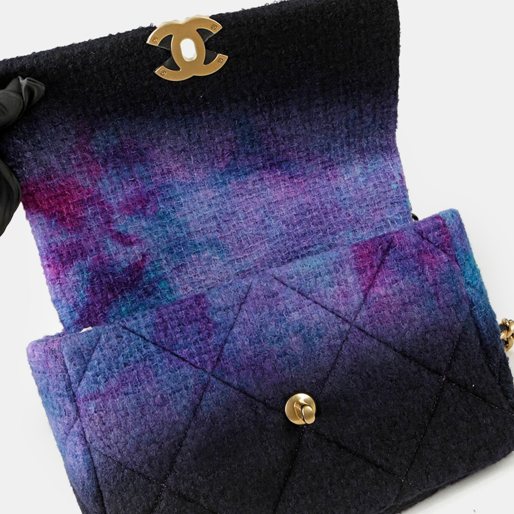 Chanel Multicolour Ombre Wool Large 19 Shoulder Bag