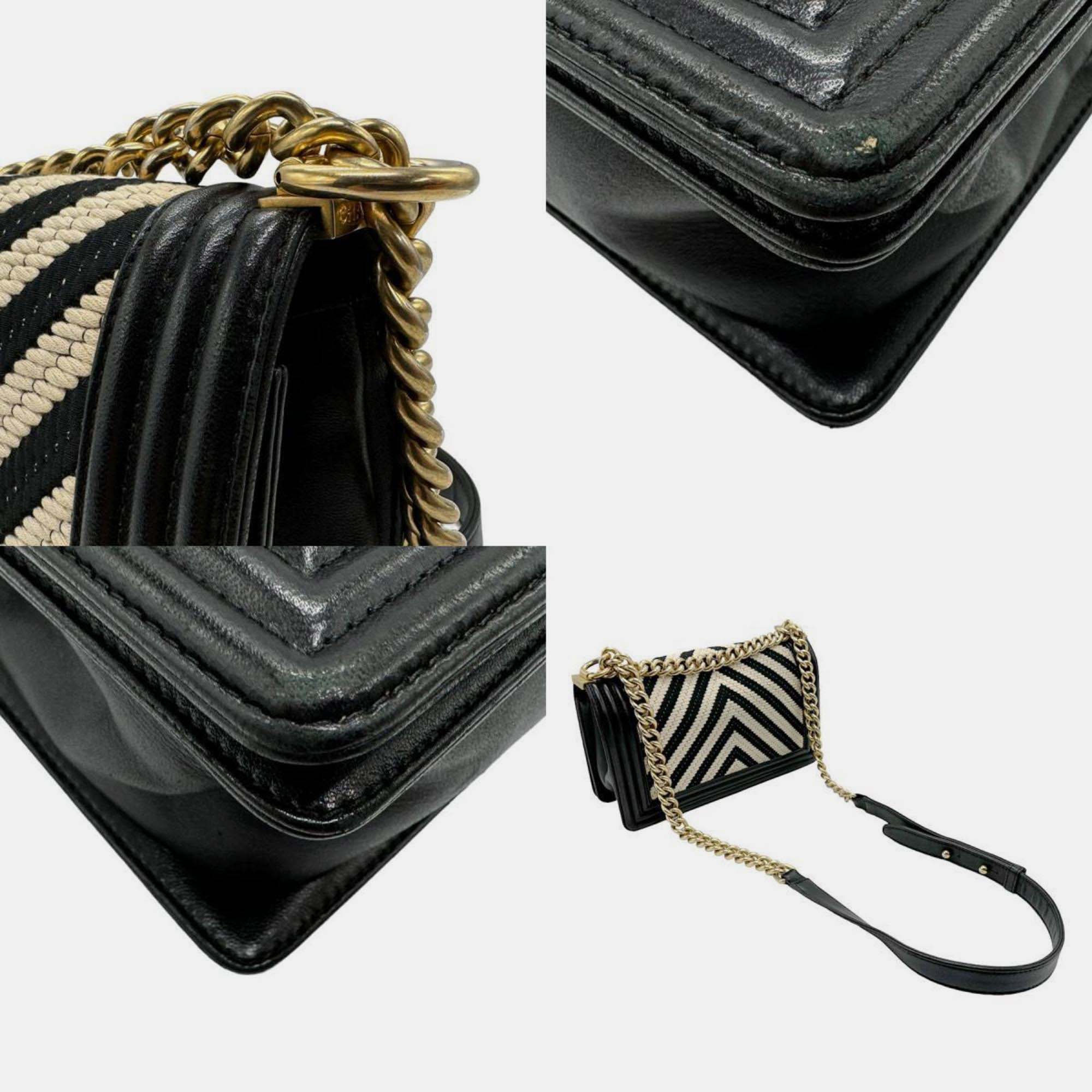 Chanel Black/Ivory Leather Medium Chevron Boy Shoulder Bags