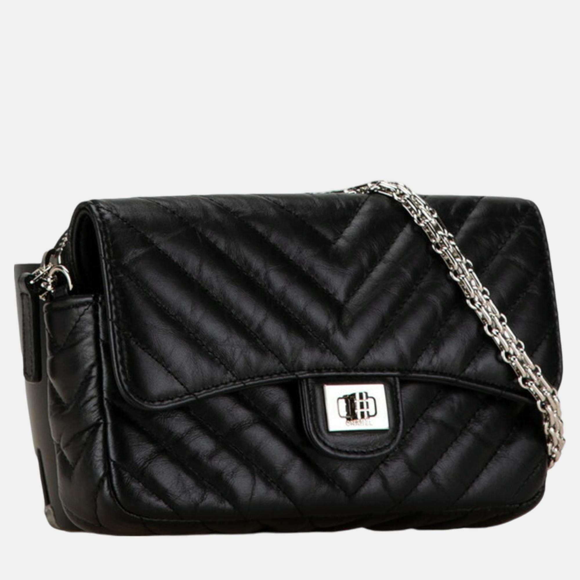 Chanel Black Lambskin Chevron V-stitch Chain Shoulder Bag