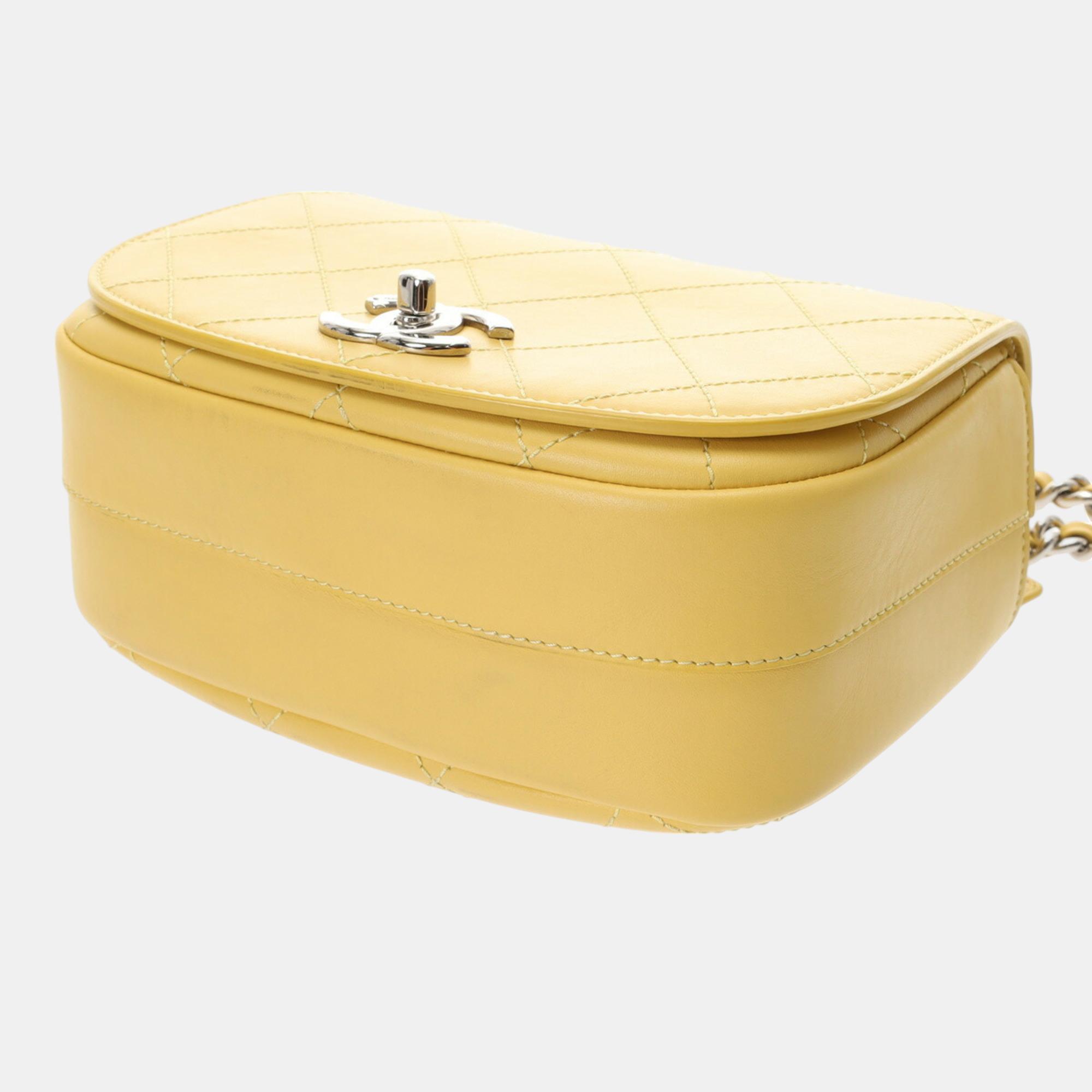 Chanel Yellow Calfskin Matelasse 20cm Shoulder Bag