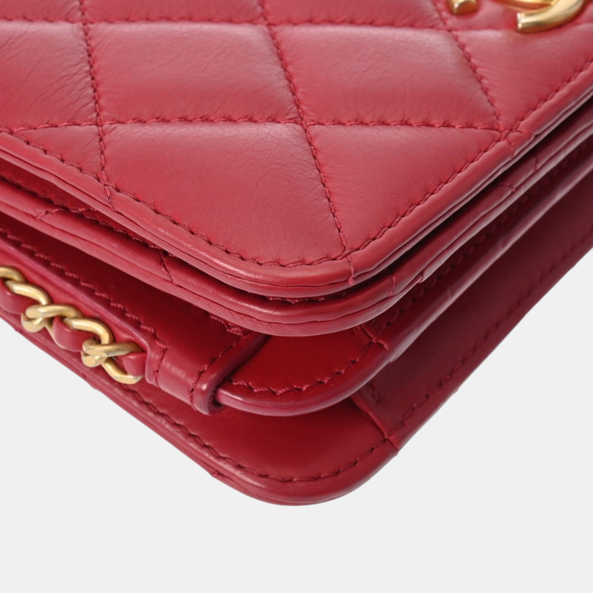 Chanel Red Lambskin Matelasse Chain Shoulder 18cm Bag