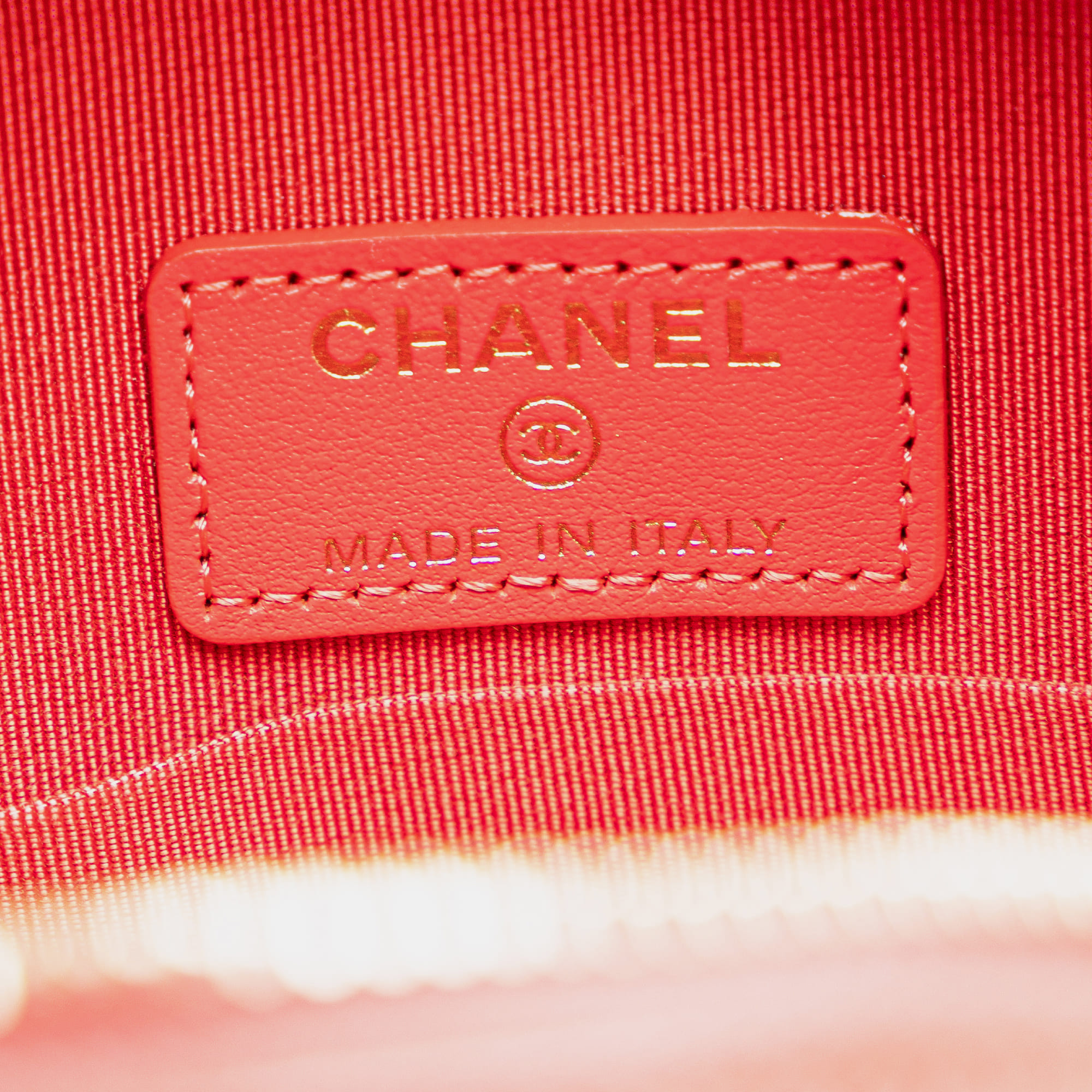 Chanel Red Caviar Leather Quilted Round Clutch With Chain