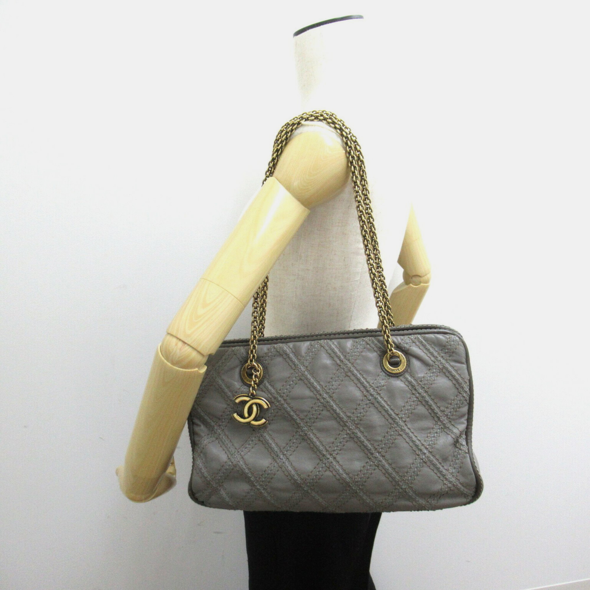 Chanel Grey Leather Chain Shoulder Bag