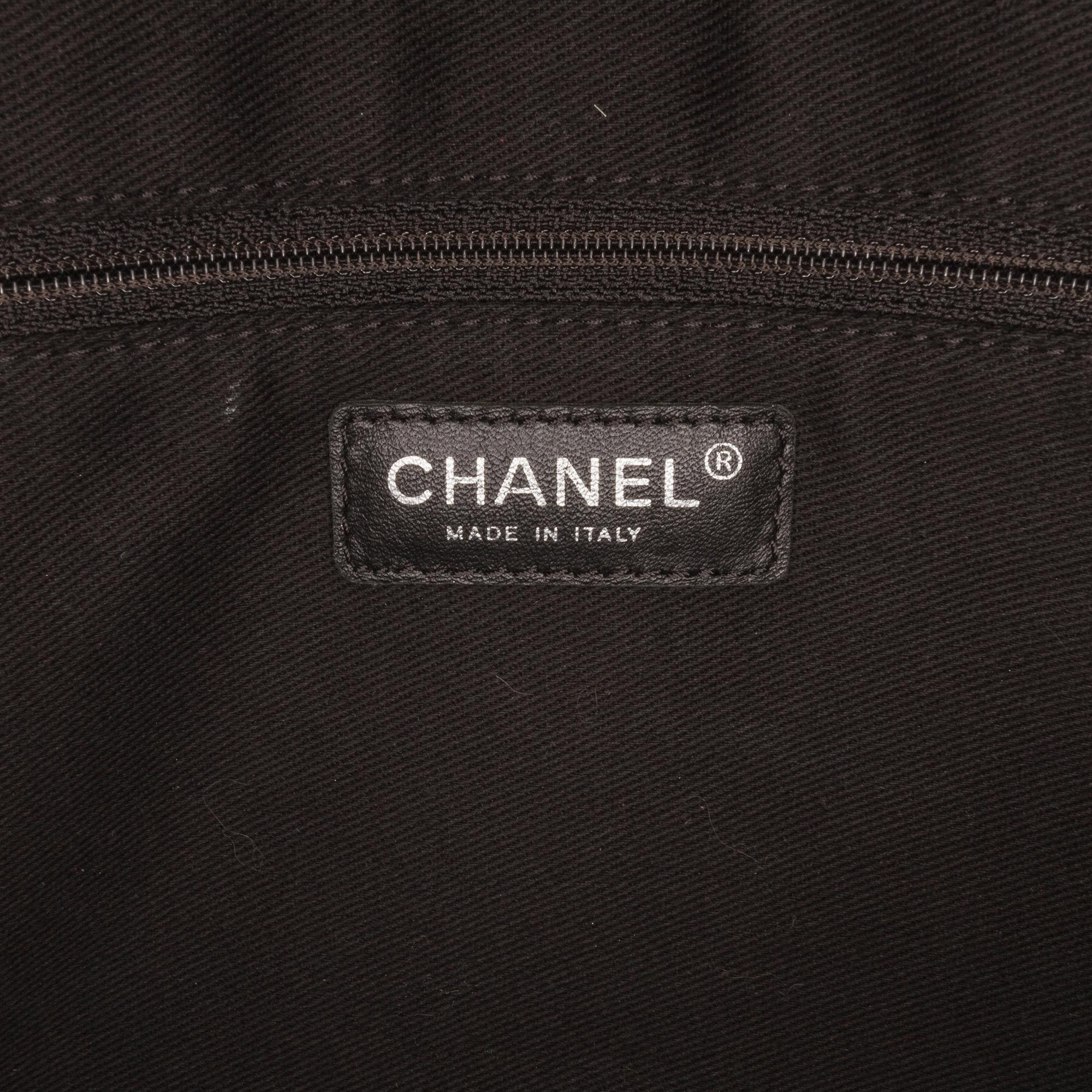 Chanel Black Jumbo CC Patchwork Classic Flap