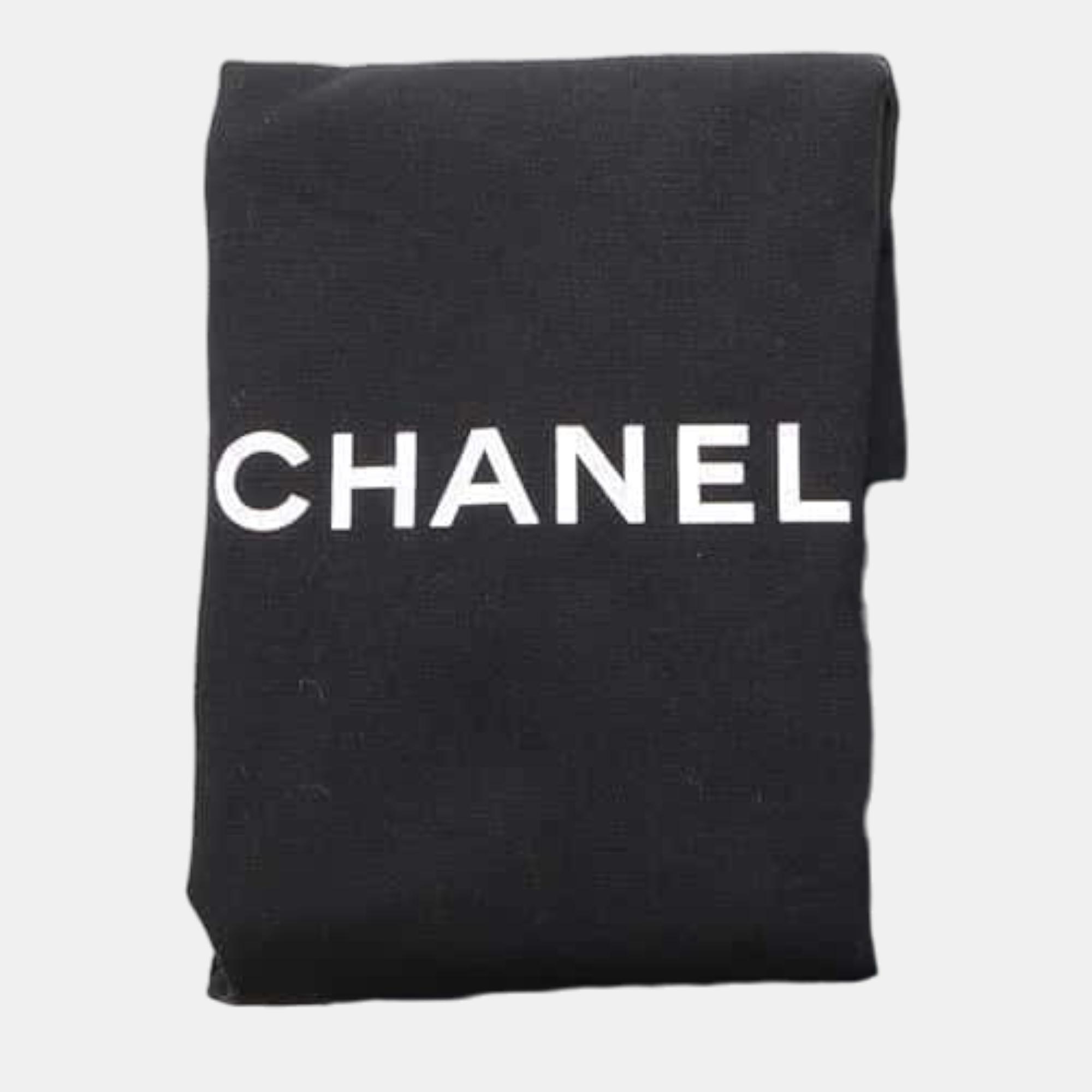 Chanel White Tweed Leather Chain Shoulder