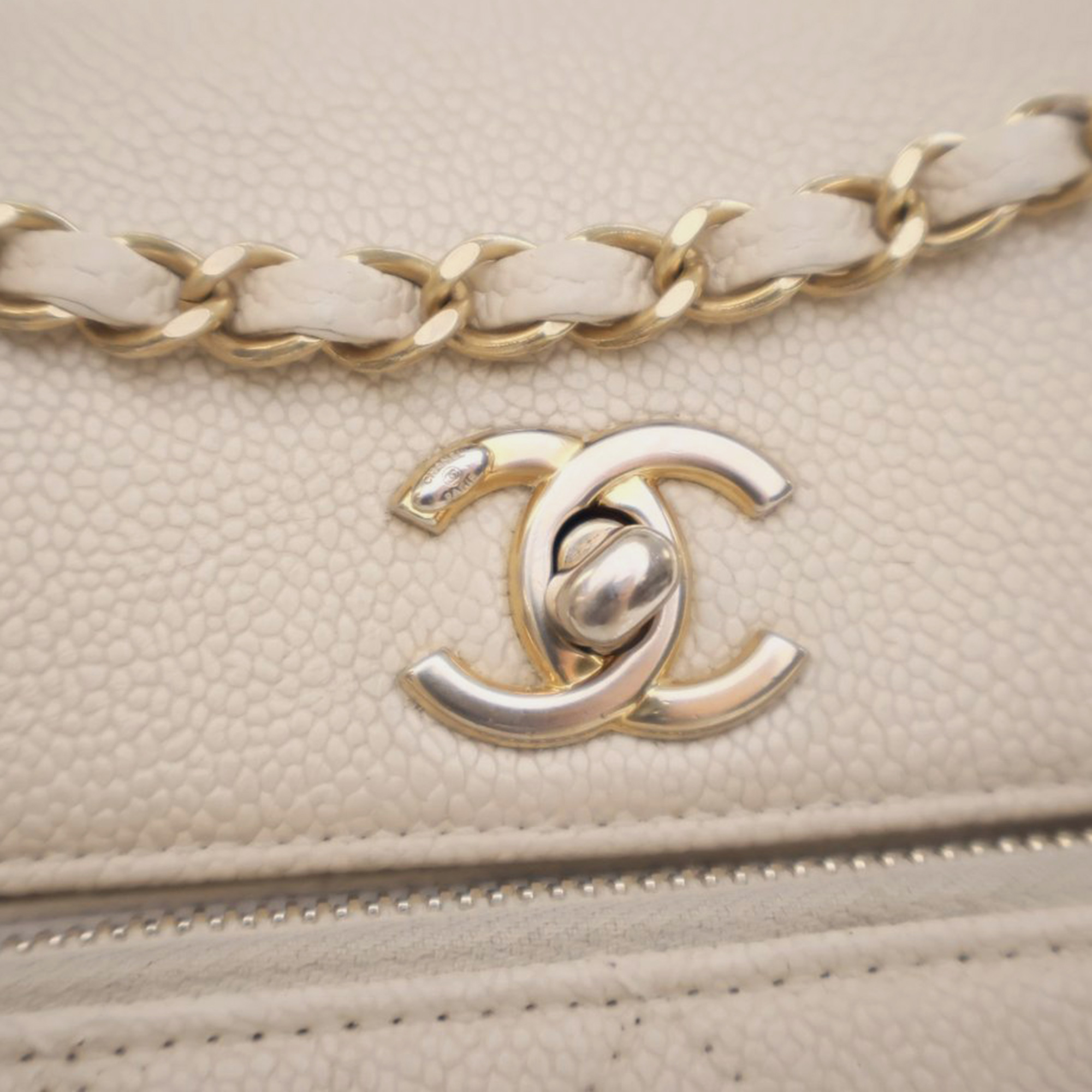 Chanel Caviar Business Affinity Messenger Flap