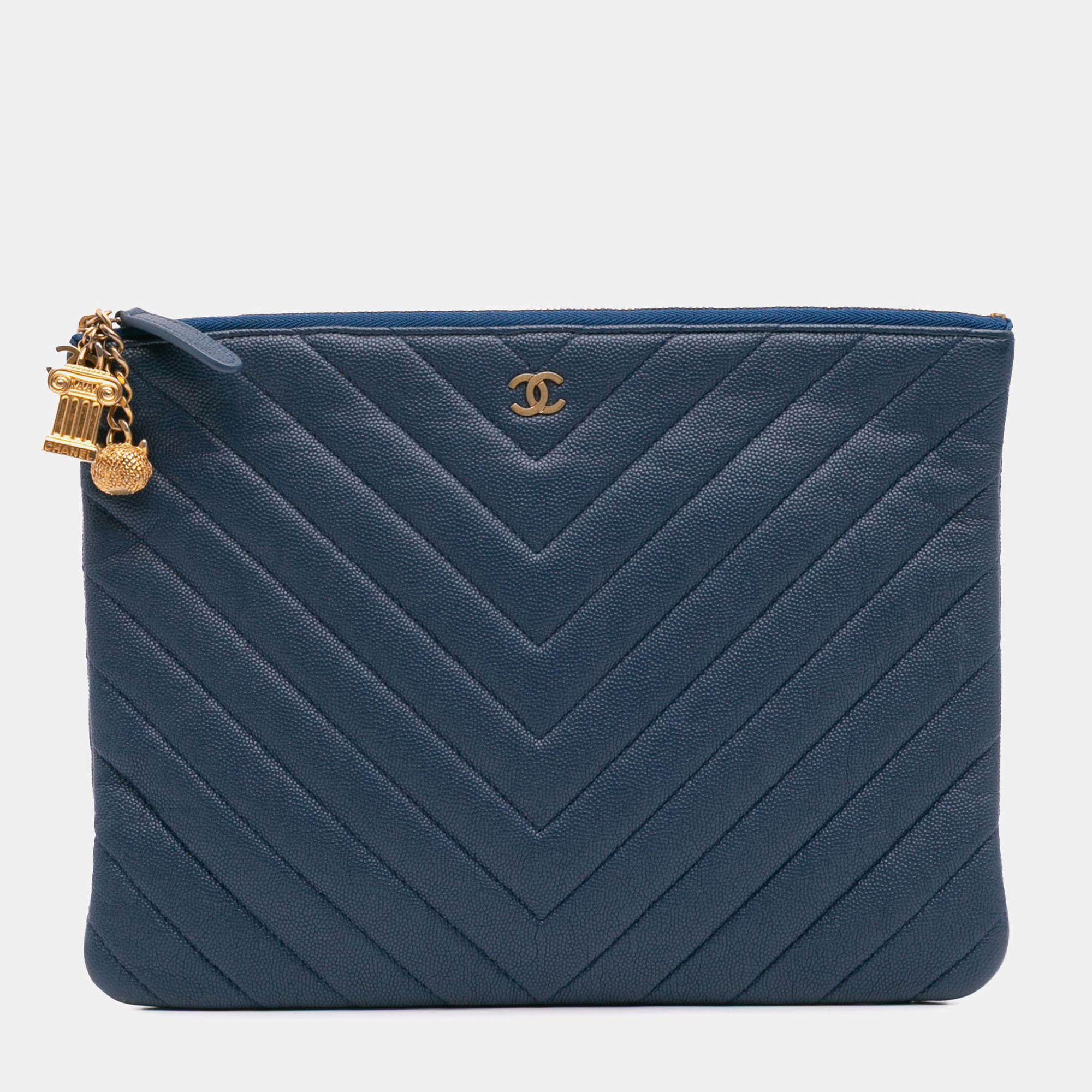 Chanel Navy Blue Medium Chevron Caviar Ancient Greek Charms O Case Clutch
Chanel Navy Blue Medium Chevron Caviar Ancient Greek Charms O Case Clutch