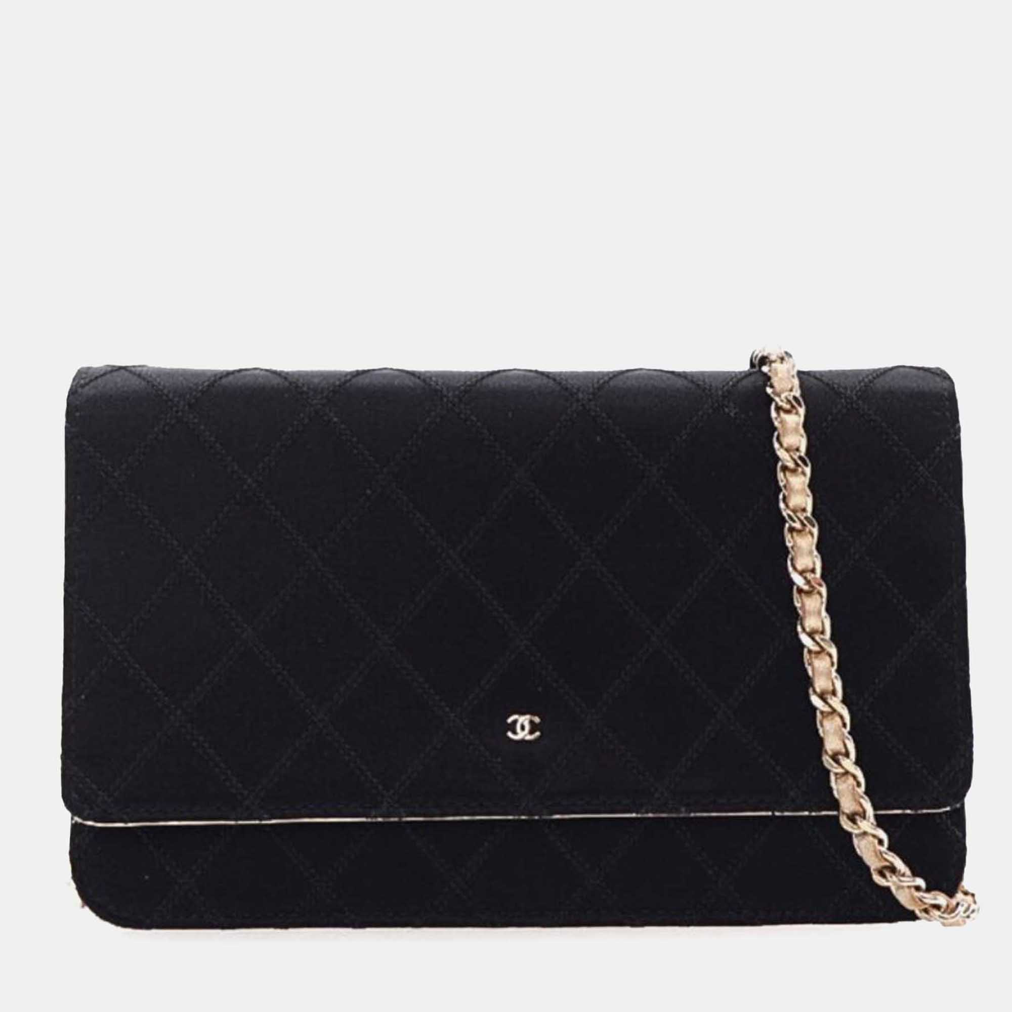 Chanel Black Gold Bicolor Satin Diamond Stitch Wallet On Chain
Chanel Black Gold Bicolor Satin Diamond Stitch Wallet On Chain