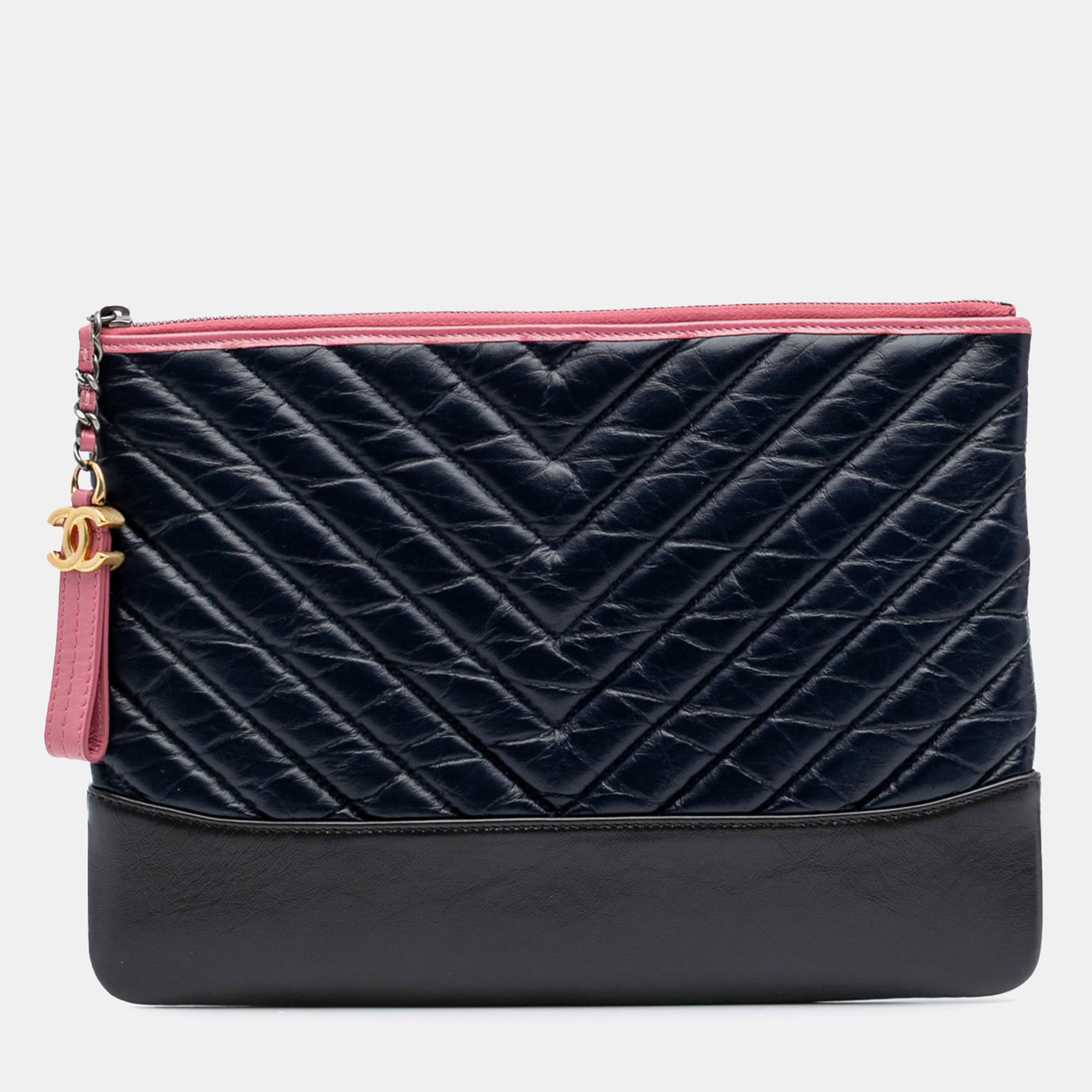 Chanel Black/Blue Calfskin Medium Chevron Aged Gabrielle Cosmetic Clutch
Chanel Black/Blue Calfskin Medium Chevron Aged Gabrielle Cosmetic Clutch