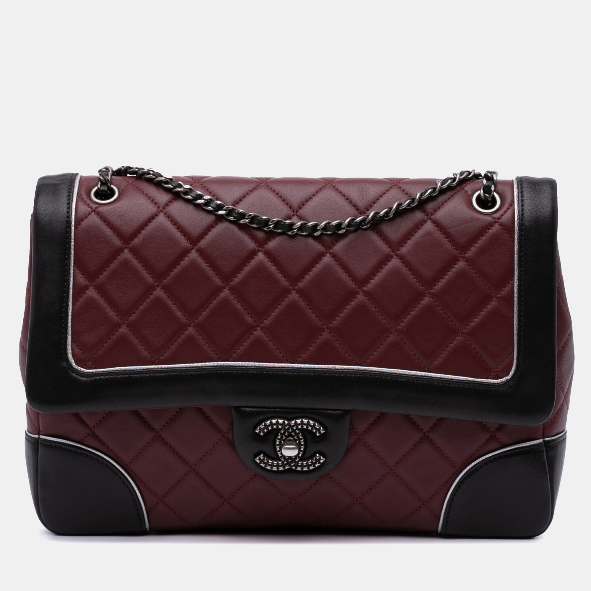 Chanel Burgundy Paris-Salzburg Jumbo Bicolor Quilted Lambskin Tyrolean Flap
Chanel Burgundy Paris-Salzburg Jumbo Bicolor Quilted Lambskin Tyrolean Flap