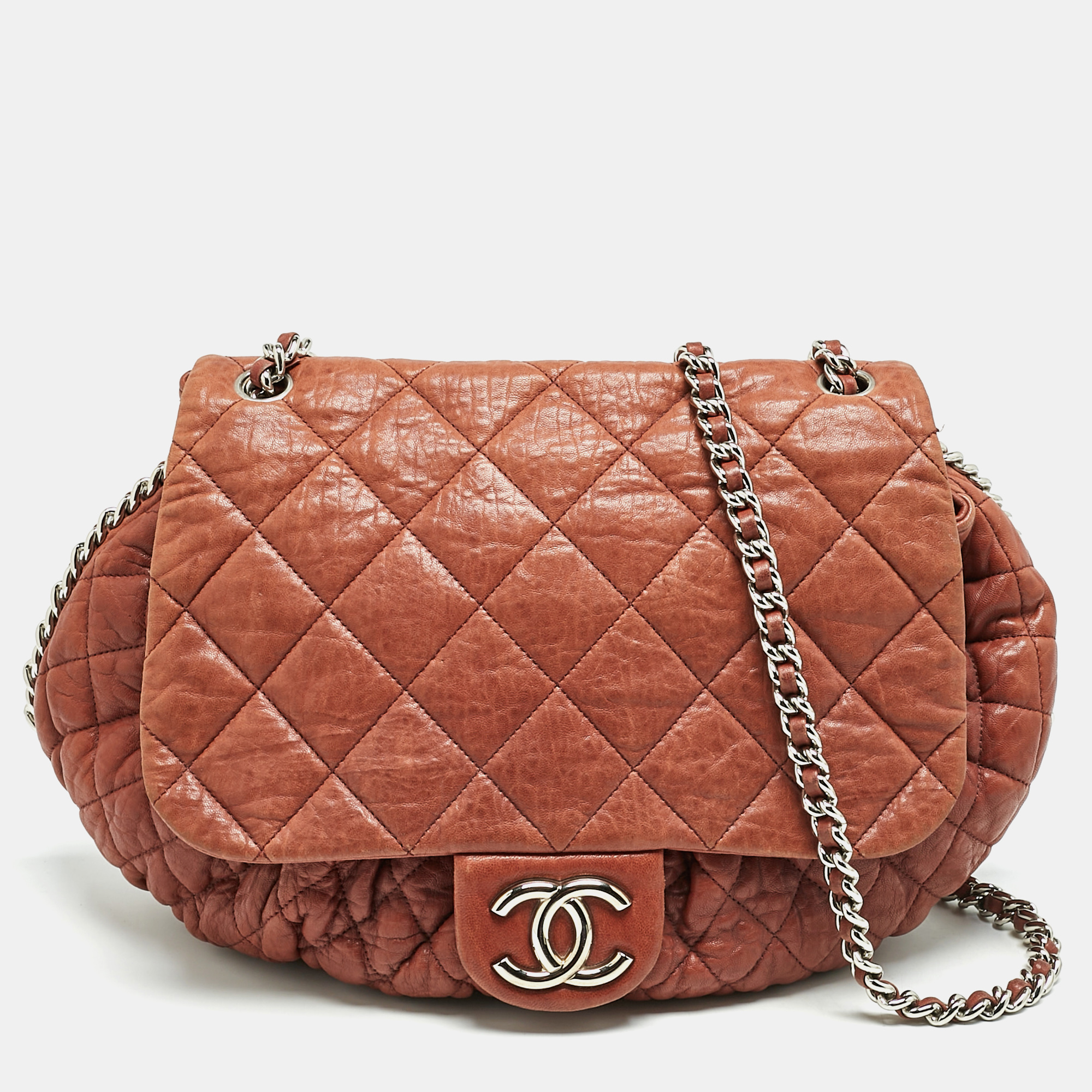 Chanel Brown Washed Quilted Leather Large Chain Around Messenger Bag
Chanel Brown Washed Quilted Leather Large Chain Around Messenger Bag