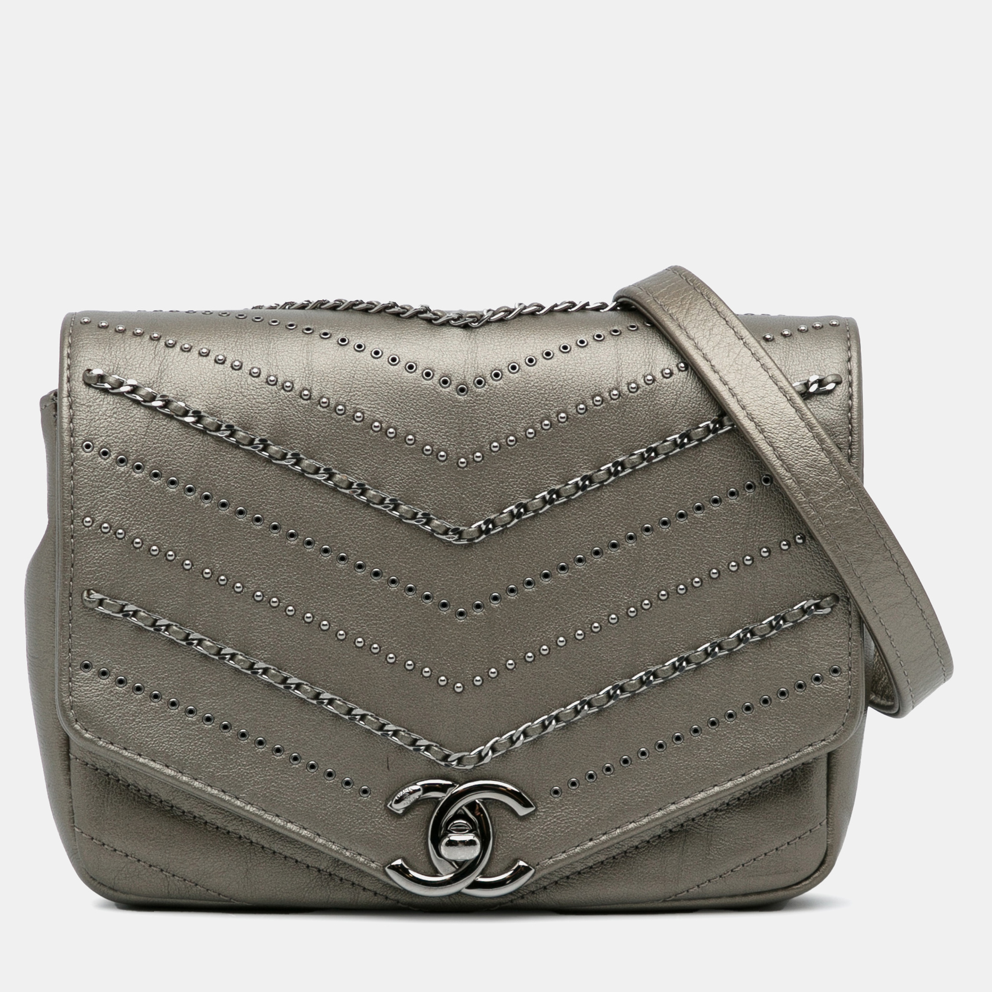 Chanel Grey Mini Embellished Calfskin Chevron Square Envelop Flap
Chanel Grey Mini Embellished Calfskin Chevron Square Envelop Flap