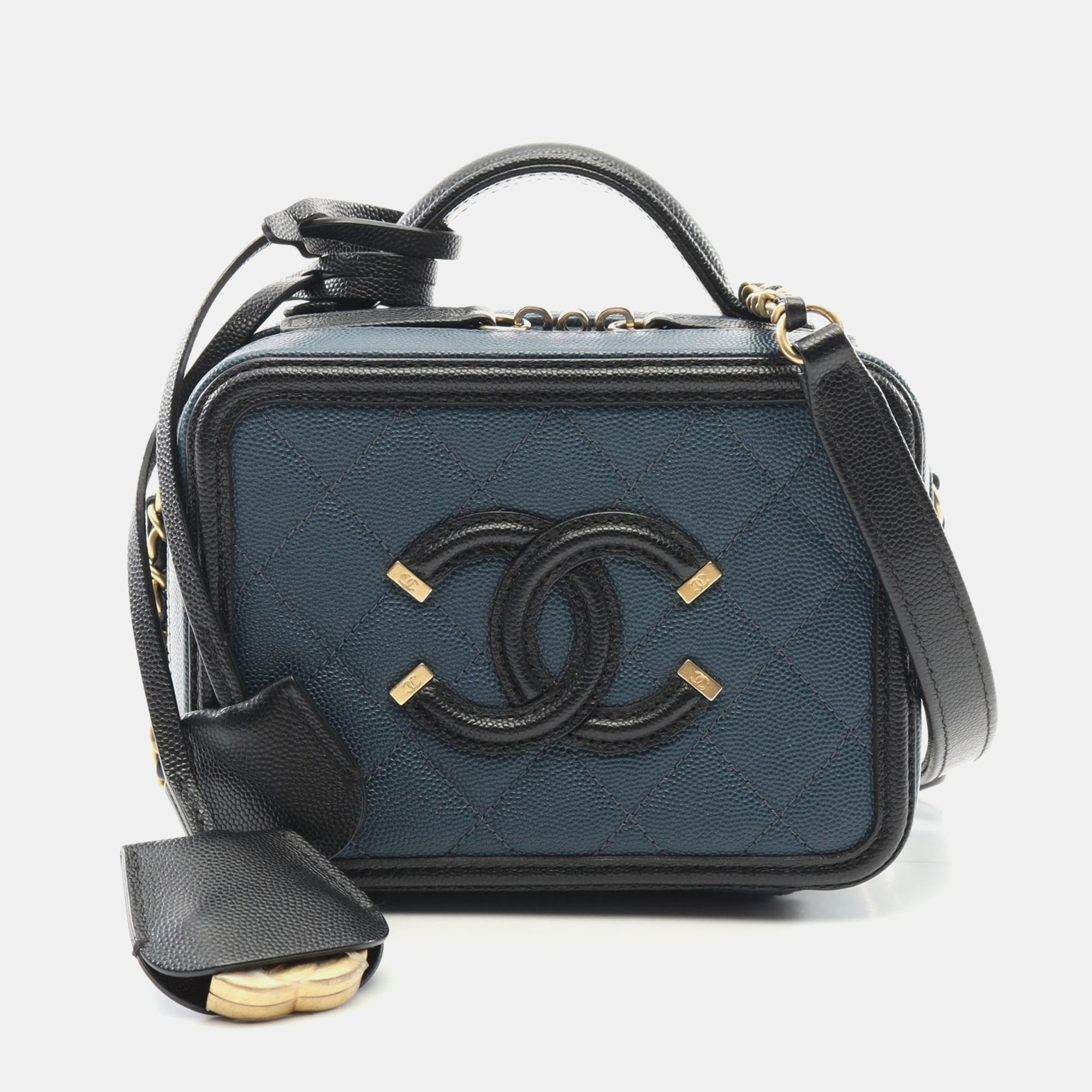 Chanel Navy Blue/Black Leather CC Figley Small Vanity 2Way Shoulder Bag
Chanel Navy Blue/Black Leather CC Figley Small Vanity 2Way Shoulder Bag