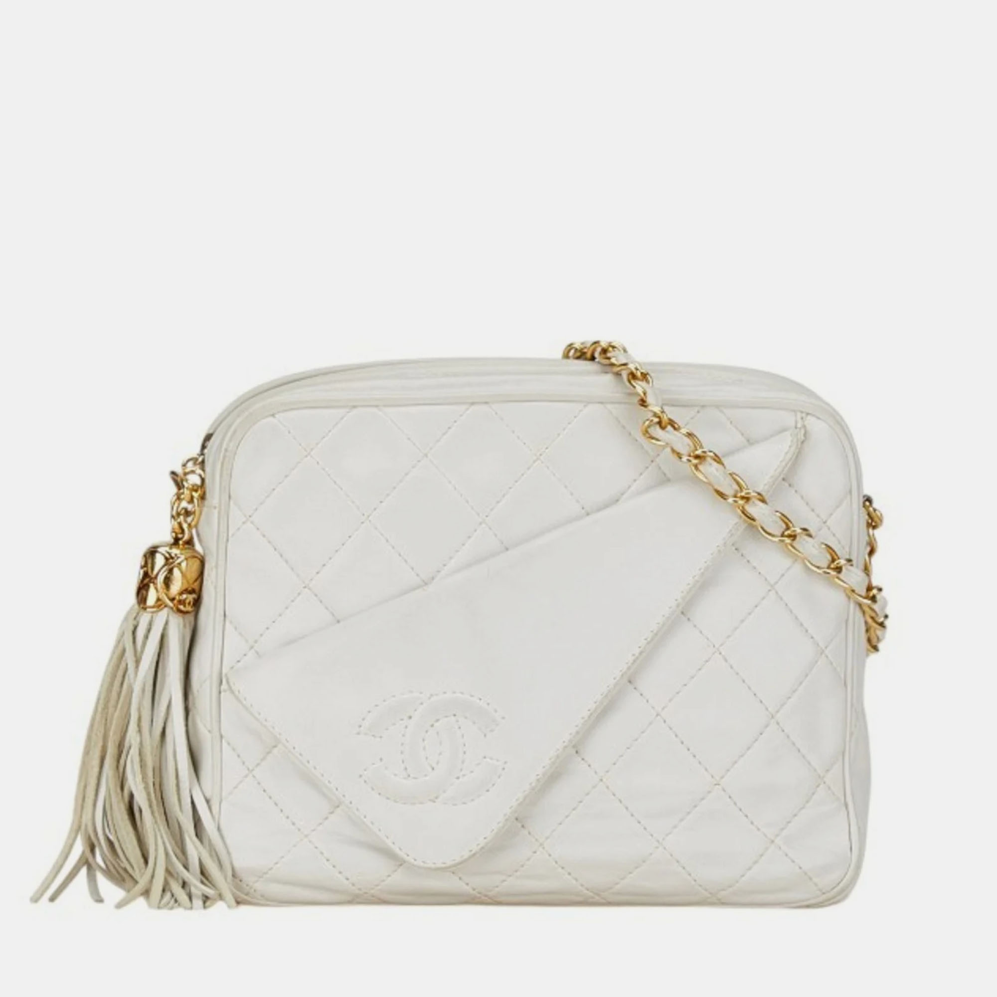 Chanel White Matelasse Lambskin Coco Mark Tassel Chain Shoulder Bag
Chanel White Matelasse Lambskin Coco Mark Tassel Chain Shoulder Bag