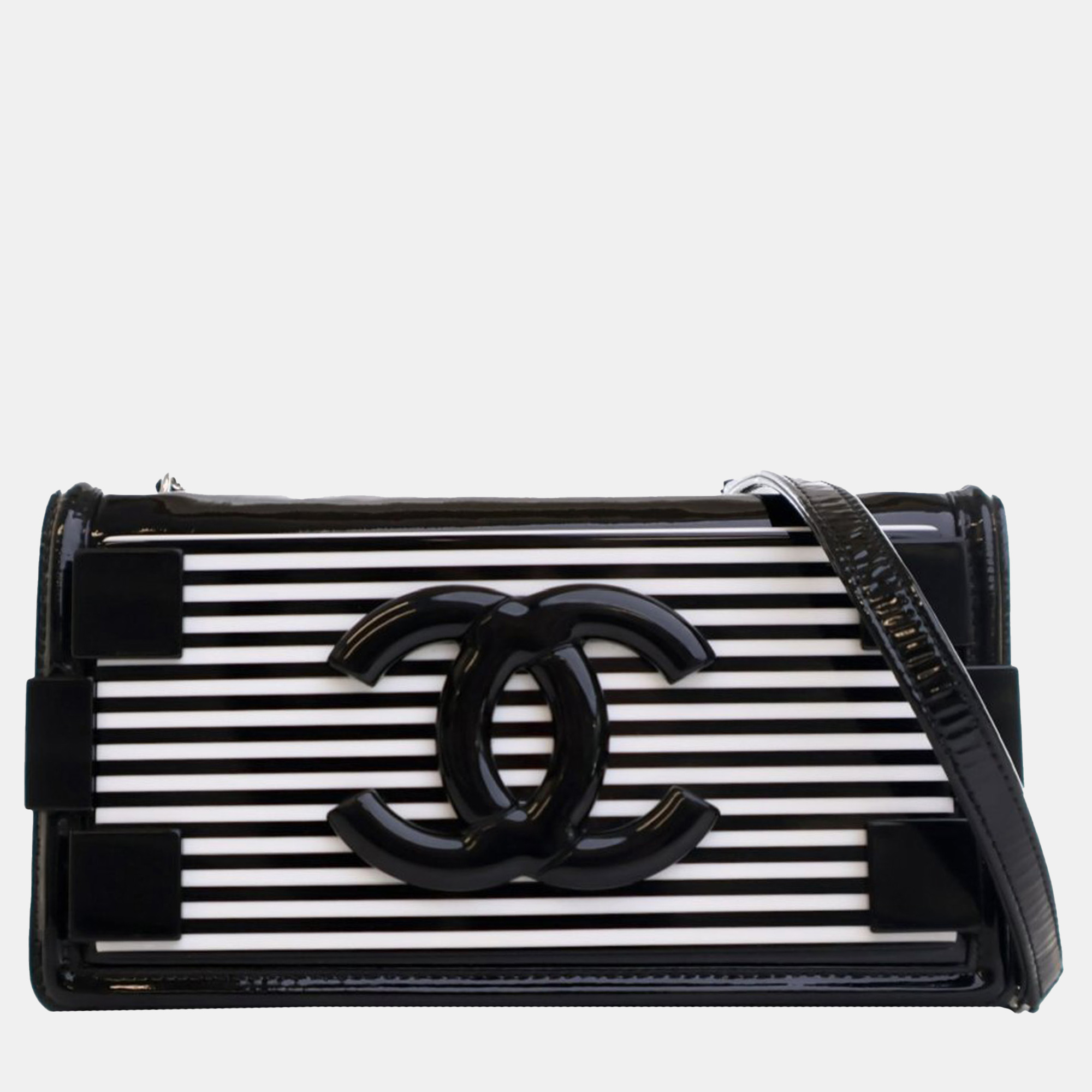 Chanel Black/White Patent and Acrylic Striped Boy Brick Horizontal Flap
Chanel Black/White Patent and Acrylic Striped Boy Brick Horizontal Flap