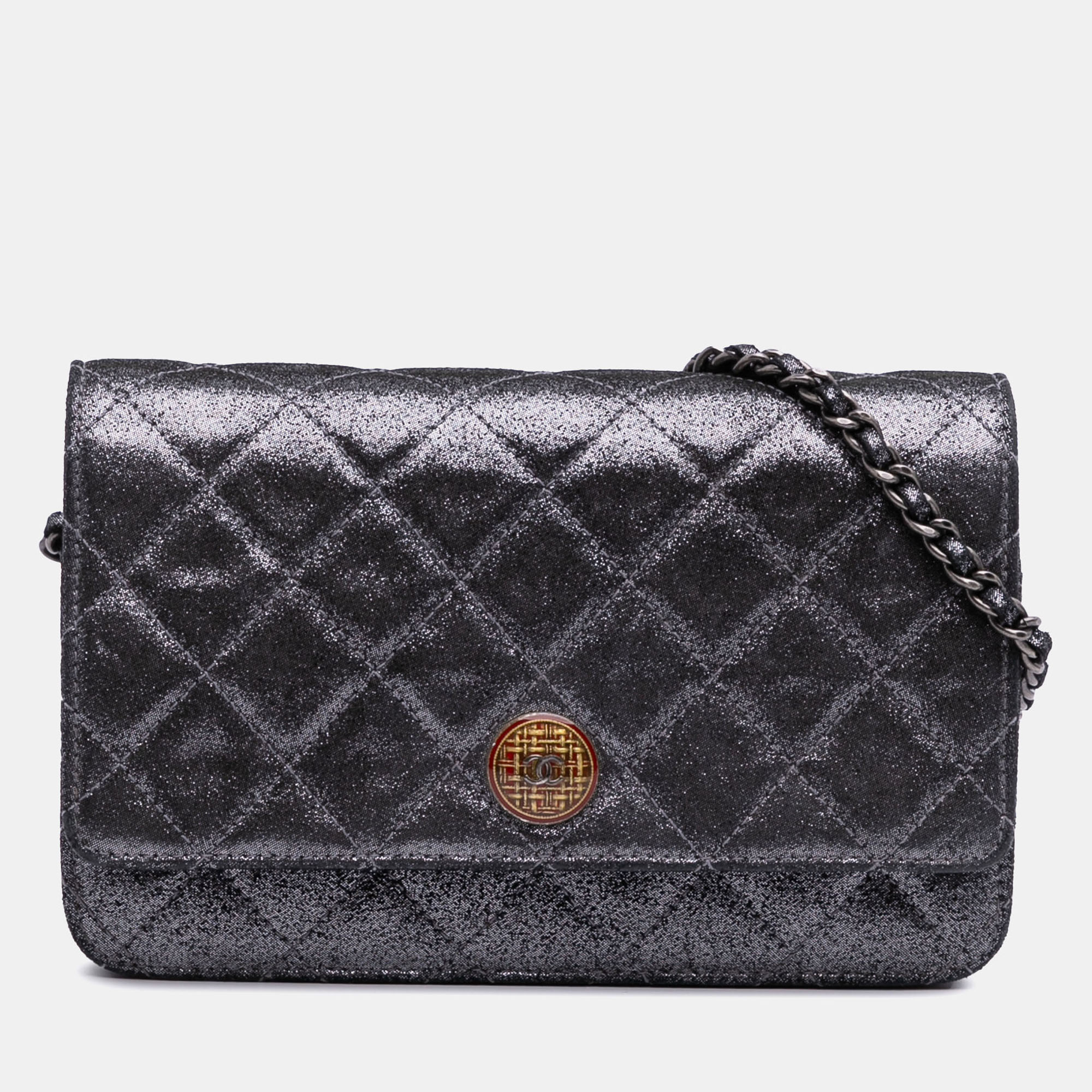 Chanel Silver Quilted Iridescent Lambskin Tartan Button Wallet On Chain
Chanel Silver Quilted Iridescent Lambskin Tartan Button Wallet On Chain