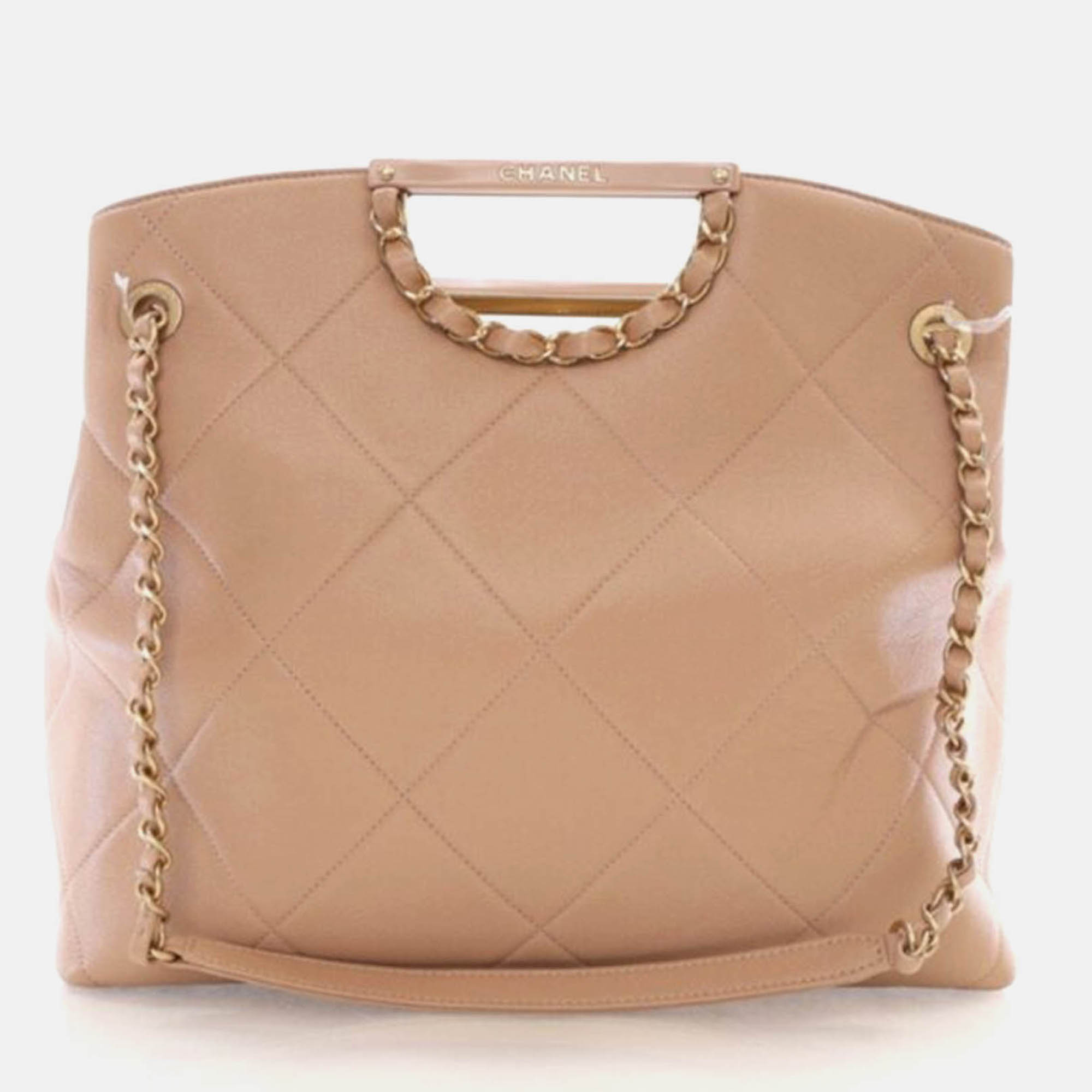 Chanel A Real Catch Shopping Beige Caviar Leather Tote Bag
Chanel A Real Catch Shopping Beige Caviar Leather Tote Bag