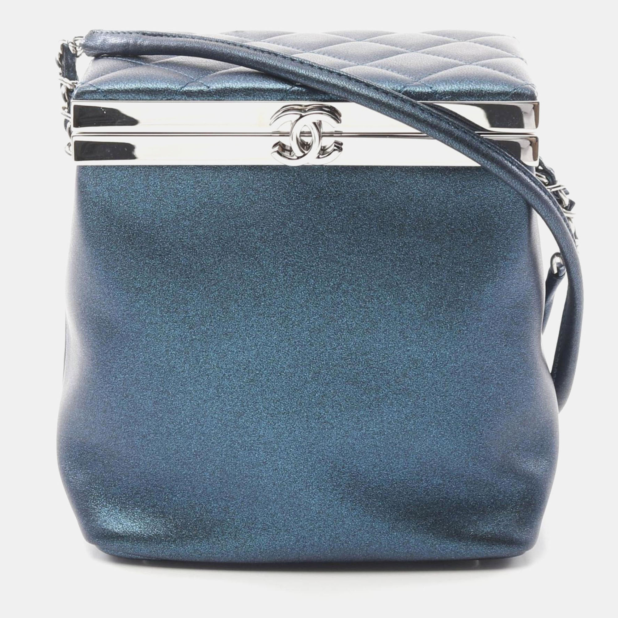 Coco Mark Shoulder Bag Leather - Chanel - Modalova