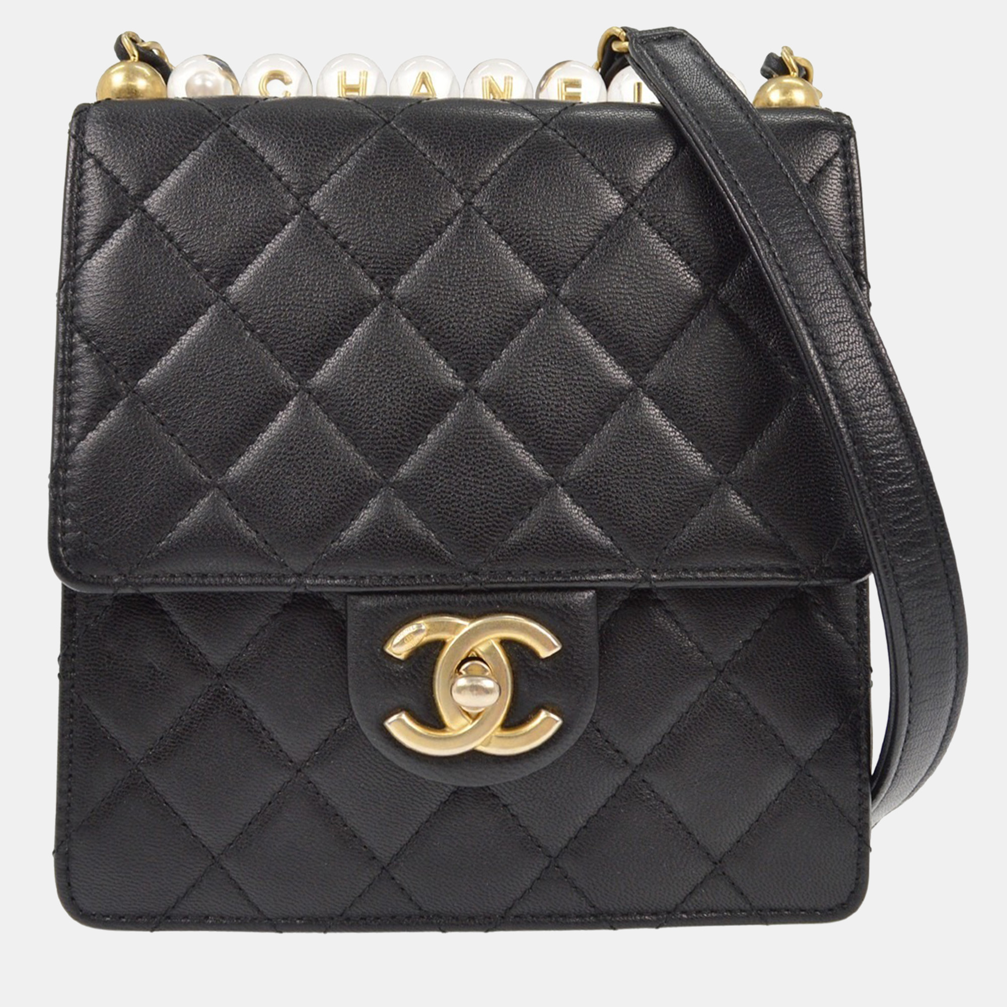Chanel Black Lambskin Single Flap Shoulder Bag 
Chanel Black Lambskin Single Flap Shoulder Bag