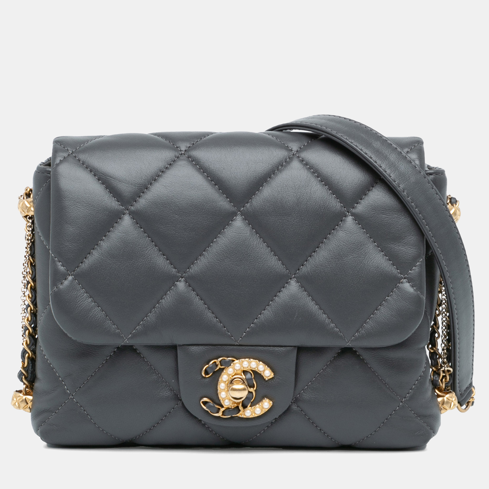 Chanel Grey Mini Quilted Lambskin Crush on Chains Flap - Chanel - Modalova