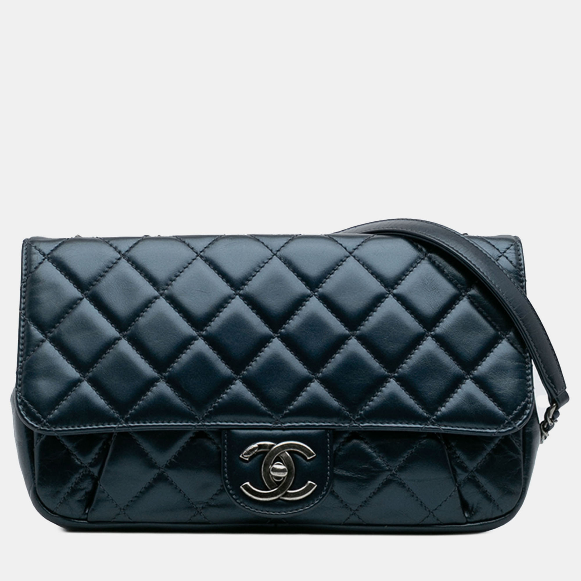 Chanel Blue Medium Quilted Glazed Calfskin Coco Pleats Flap
Chanel Blue Medium Quilted Glazed Calfskin Coco Pleats Flap