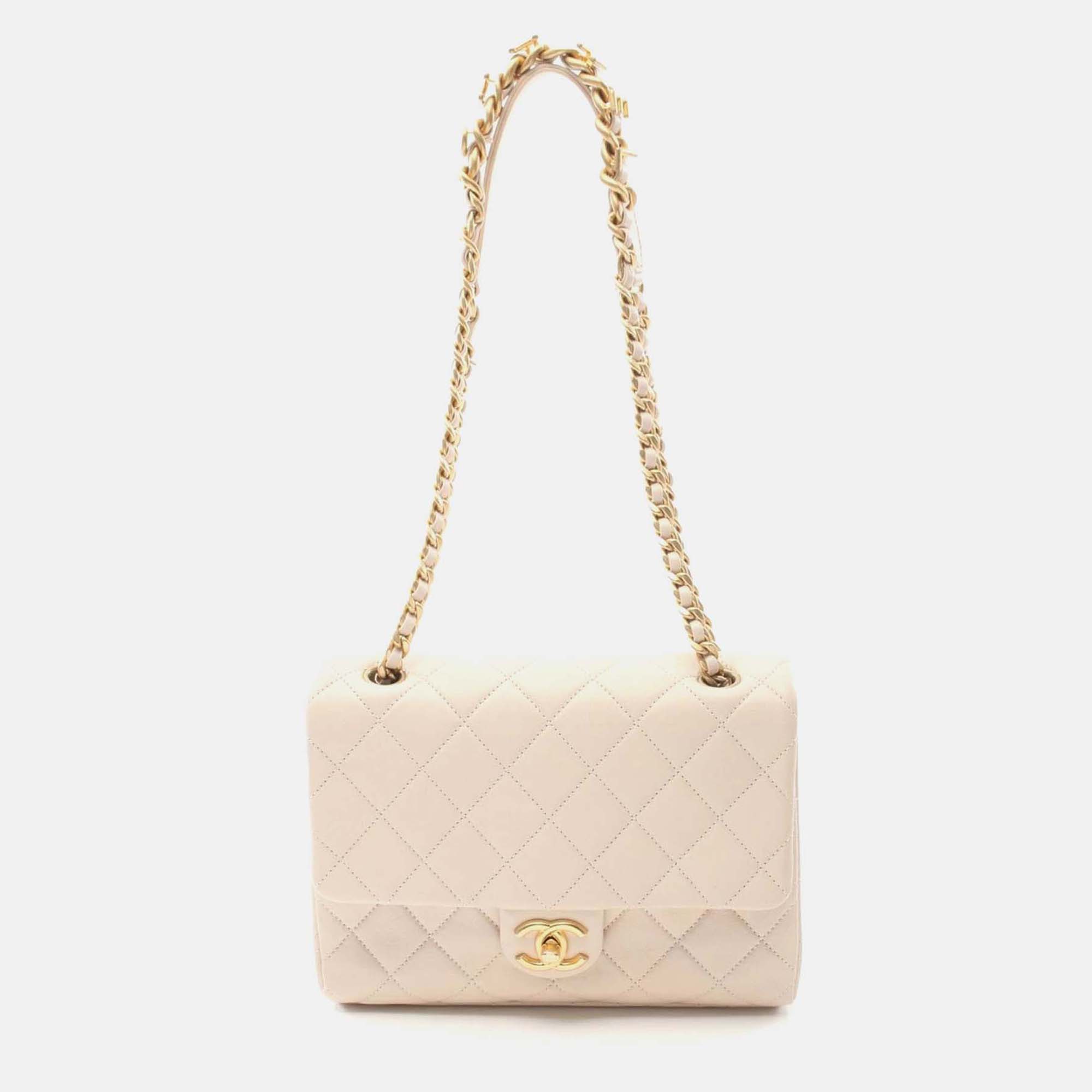 Chanel Flap Beige Leather Shoulder Bag
Chanel Flap Beige Leather Shoulder Bag