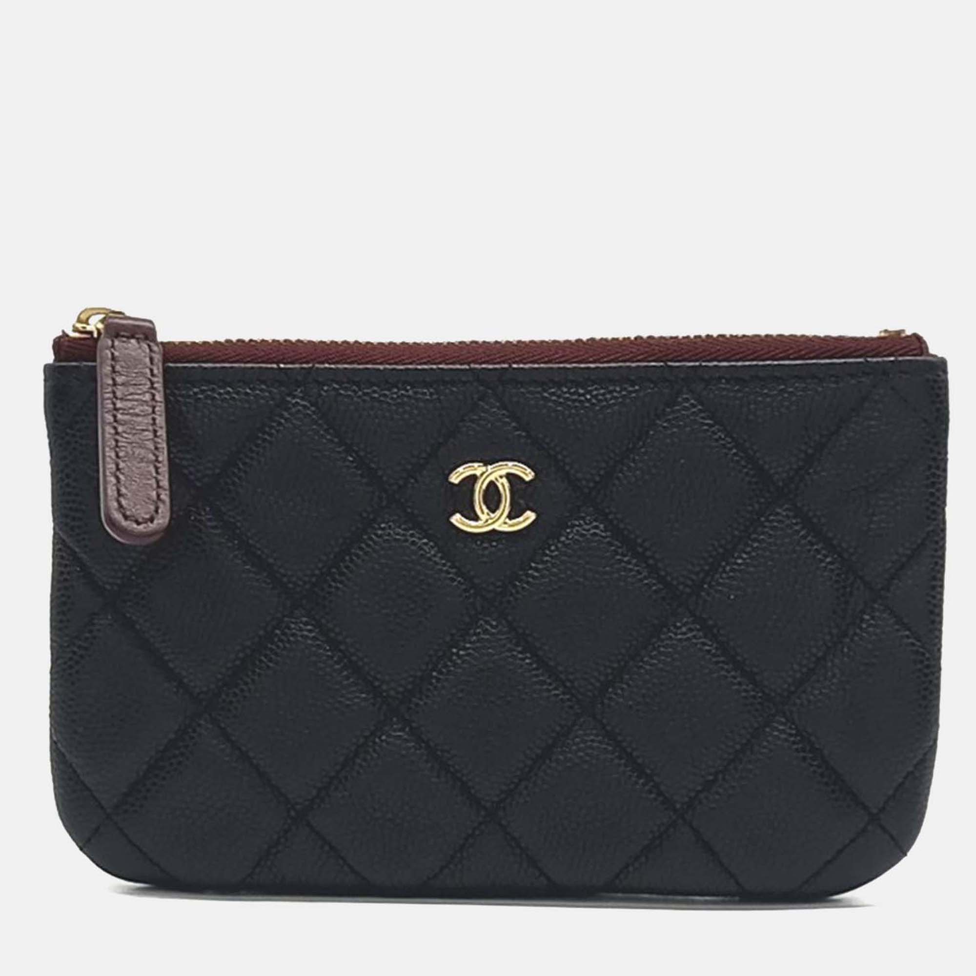 Chanel Black Leather Caviar Pouch
Chanel Black Leather Caviar Pouch