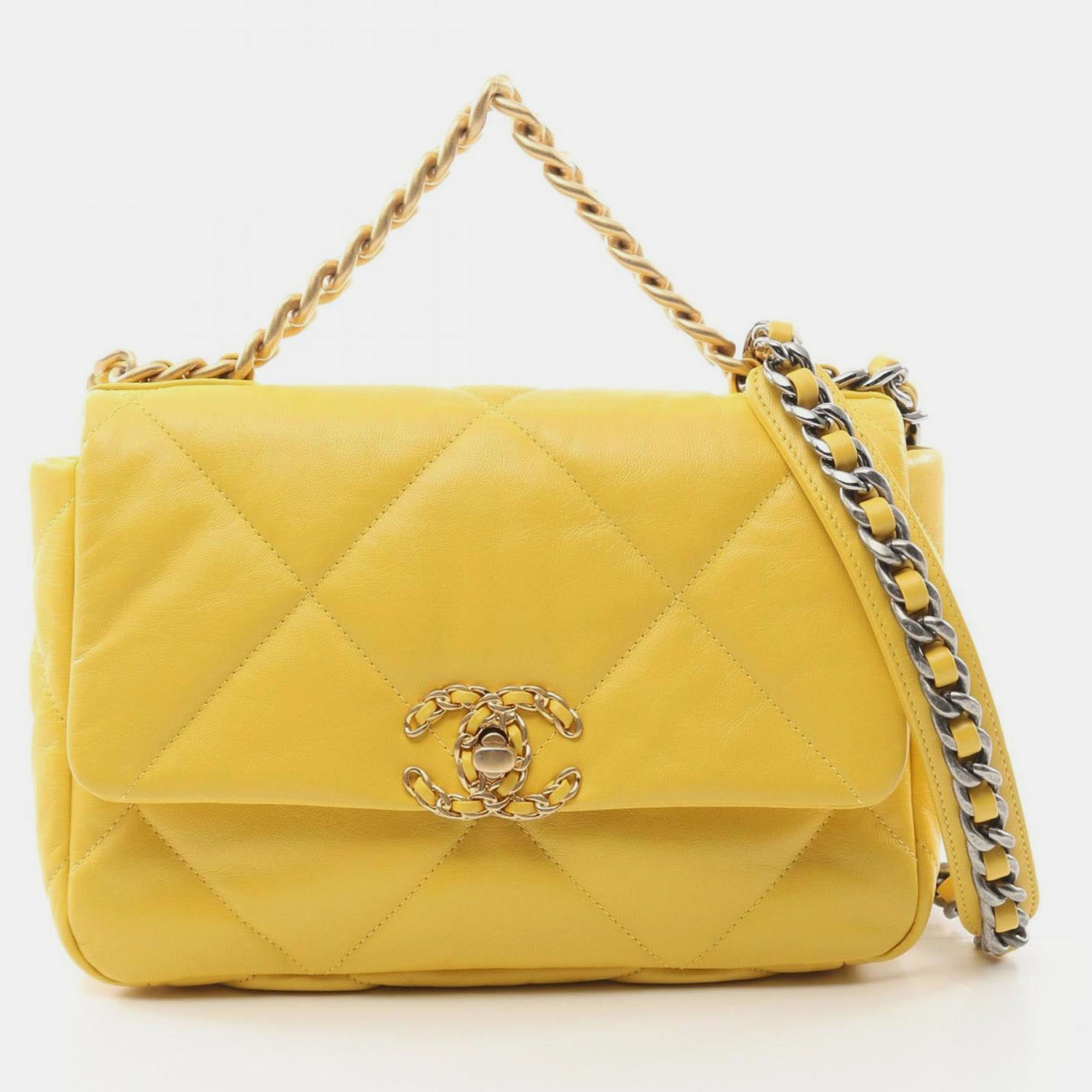 Chanel 19 Disneuf Matelasse Shoulder Bag Lambskin (Sheepskin) Yellow
Chanel 19 Disneuf Matelasse Shoulder Bag Lambskin (Sheepskin) Yellow