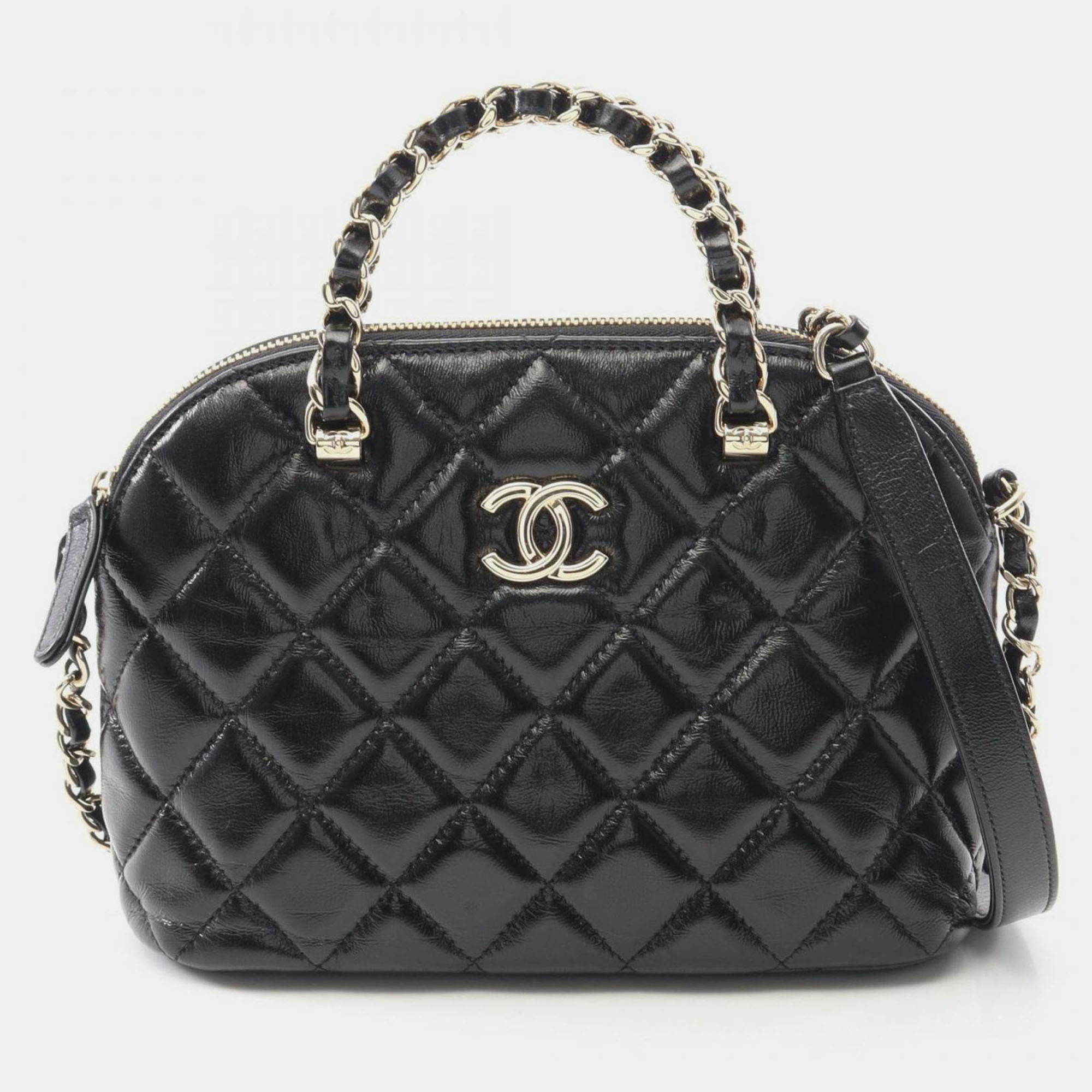 Chanel Matelasse Shoulder Bag In Shiny Lambskin Black
Chanel Matelasse Shoulder Bag In Shiny Lambskin Black