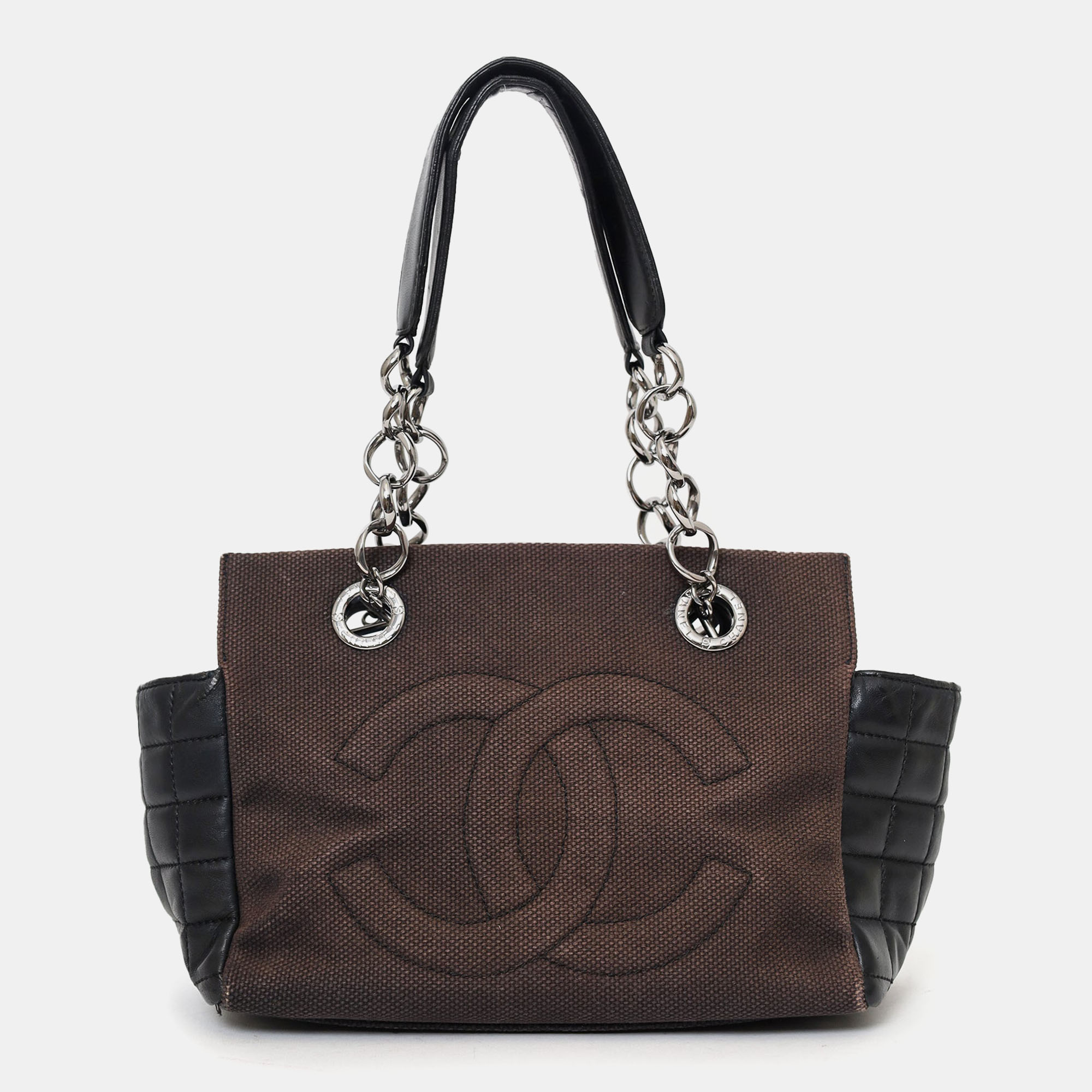 Chanel 2003-04 Brown/Black Leather/Canvas Coco Bar CC Tote
Chanel 2003-04 Brown/Black Leather/Canvas Coco Bar CC Tote
