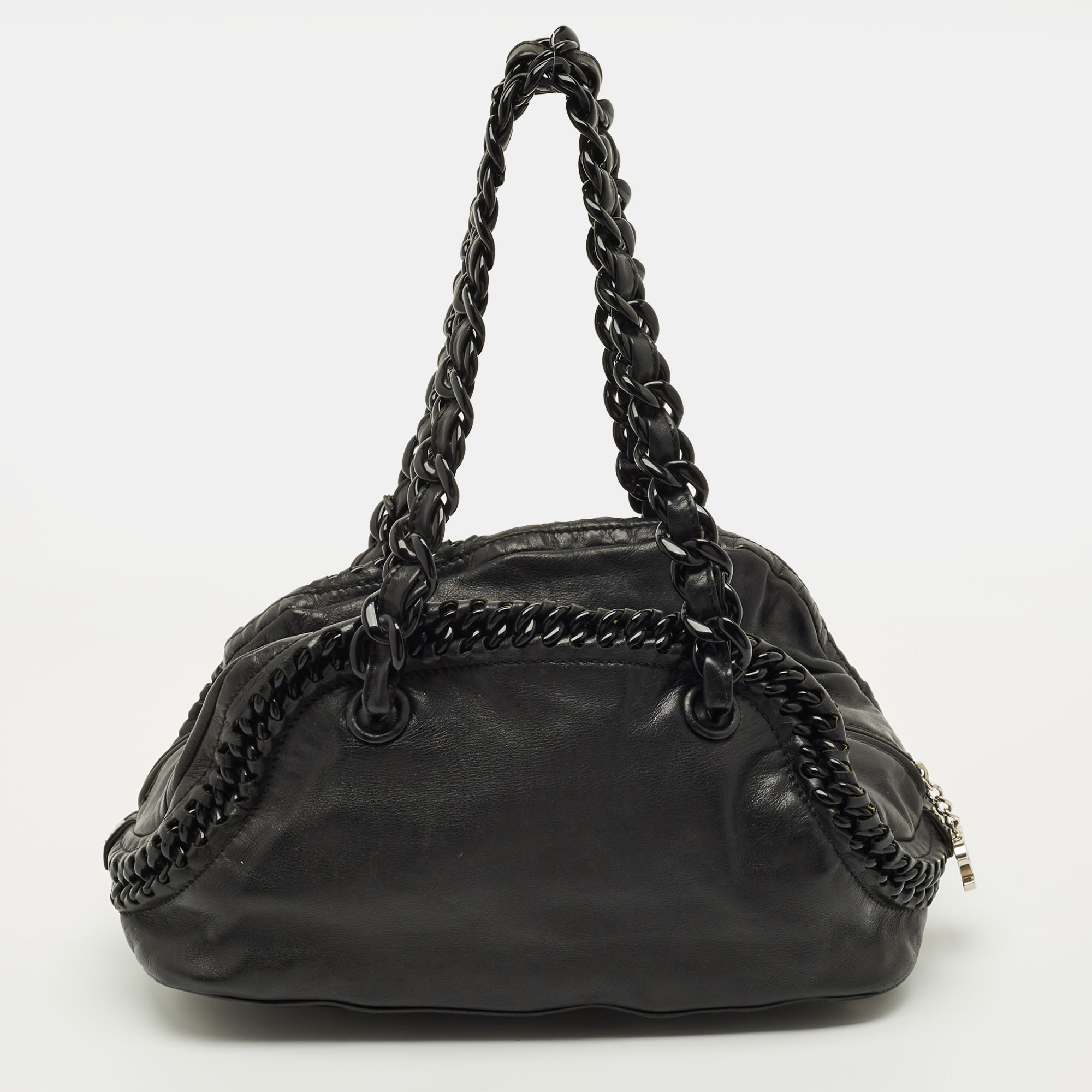 Chanel Luxe Ligne Black Leather Chain Trim Bowler Bag
Chanel Luxe Ligne Black Leather Chain Trim Bowler Bag